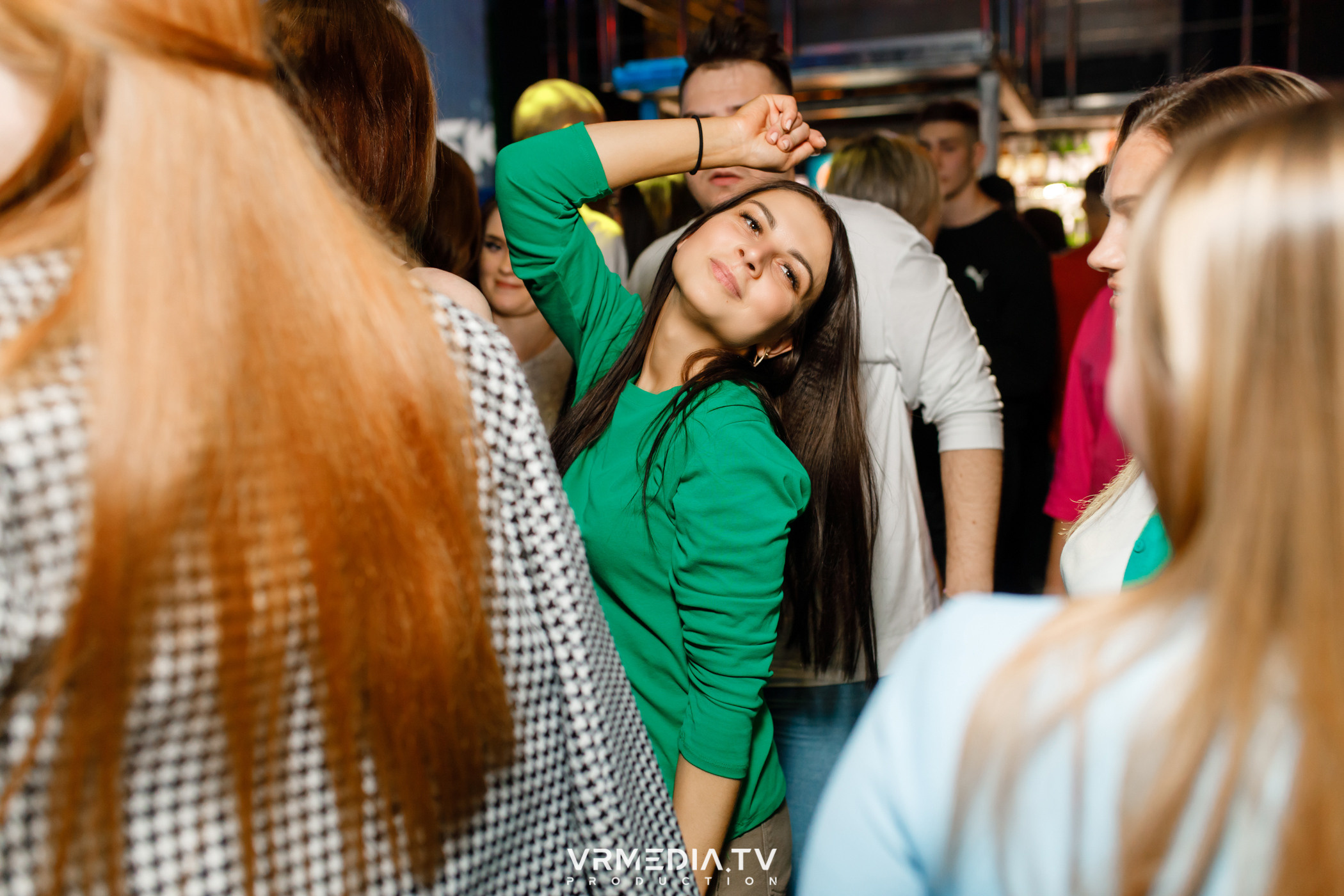 Выходные в баре «DOSKI»