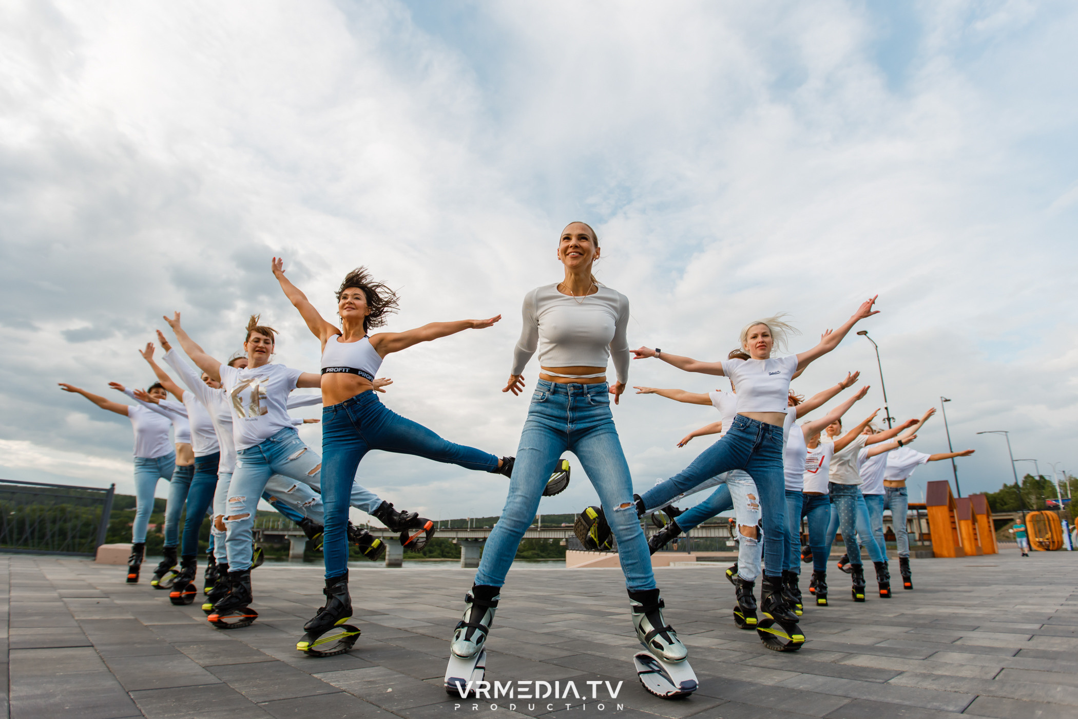 Открытая тренировка «Kangoo jumps»