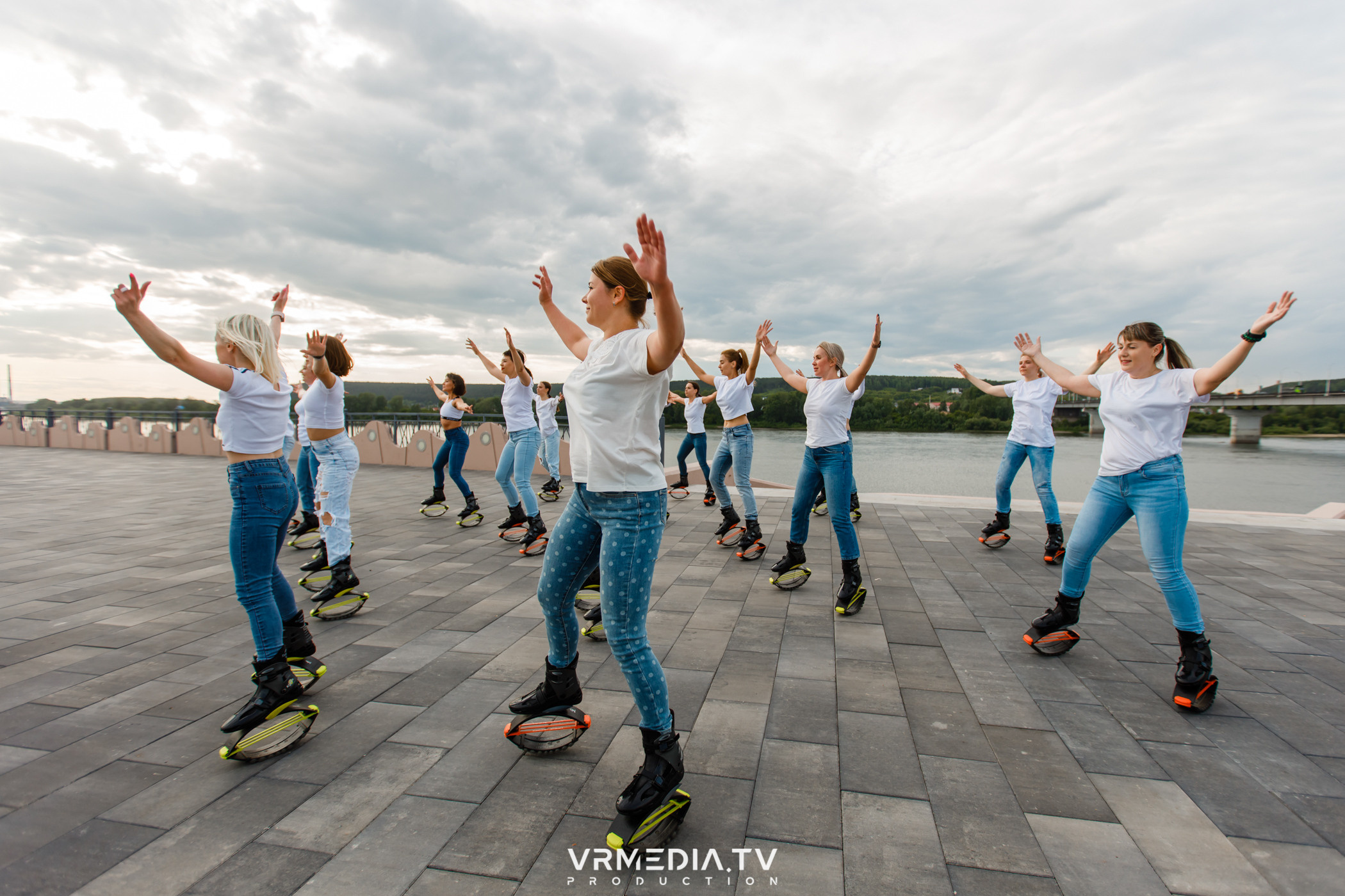 Открытая тренировка «Kangoo jumps»