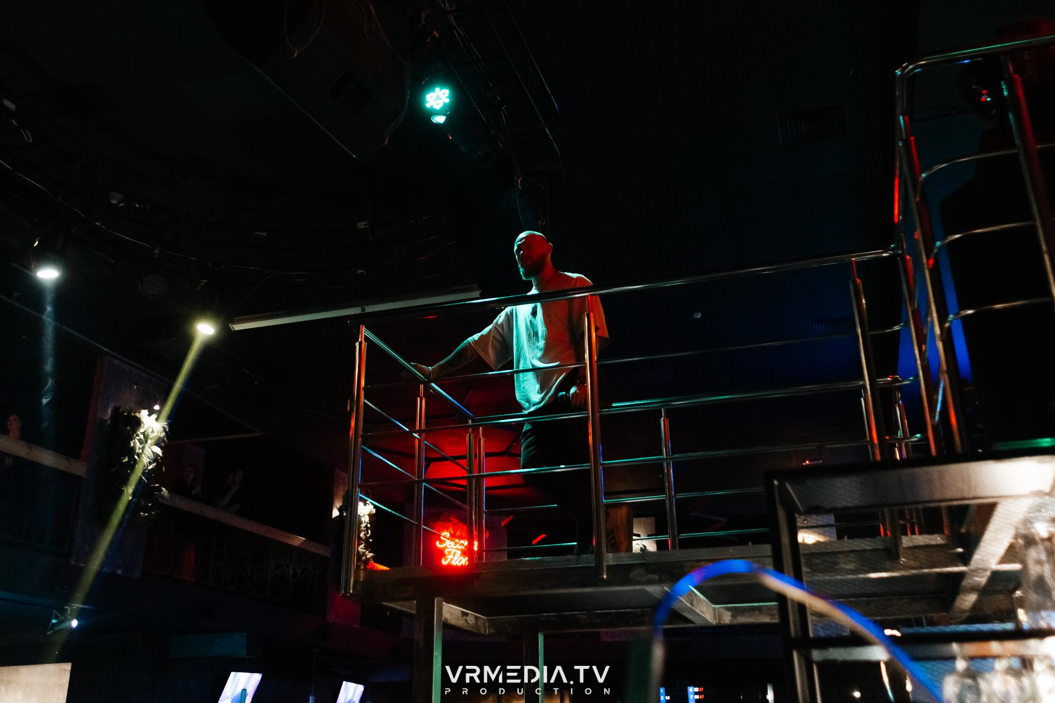 Выходные в баре «DOSKI»