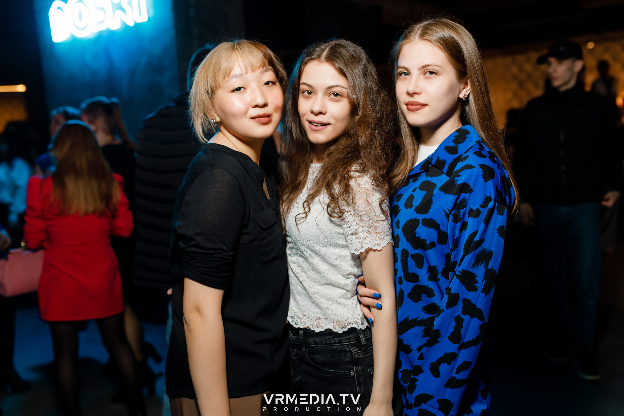 Выходные в баре «DOSKI»