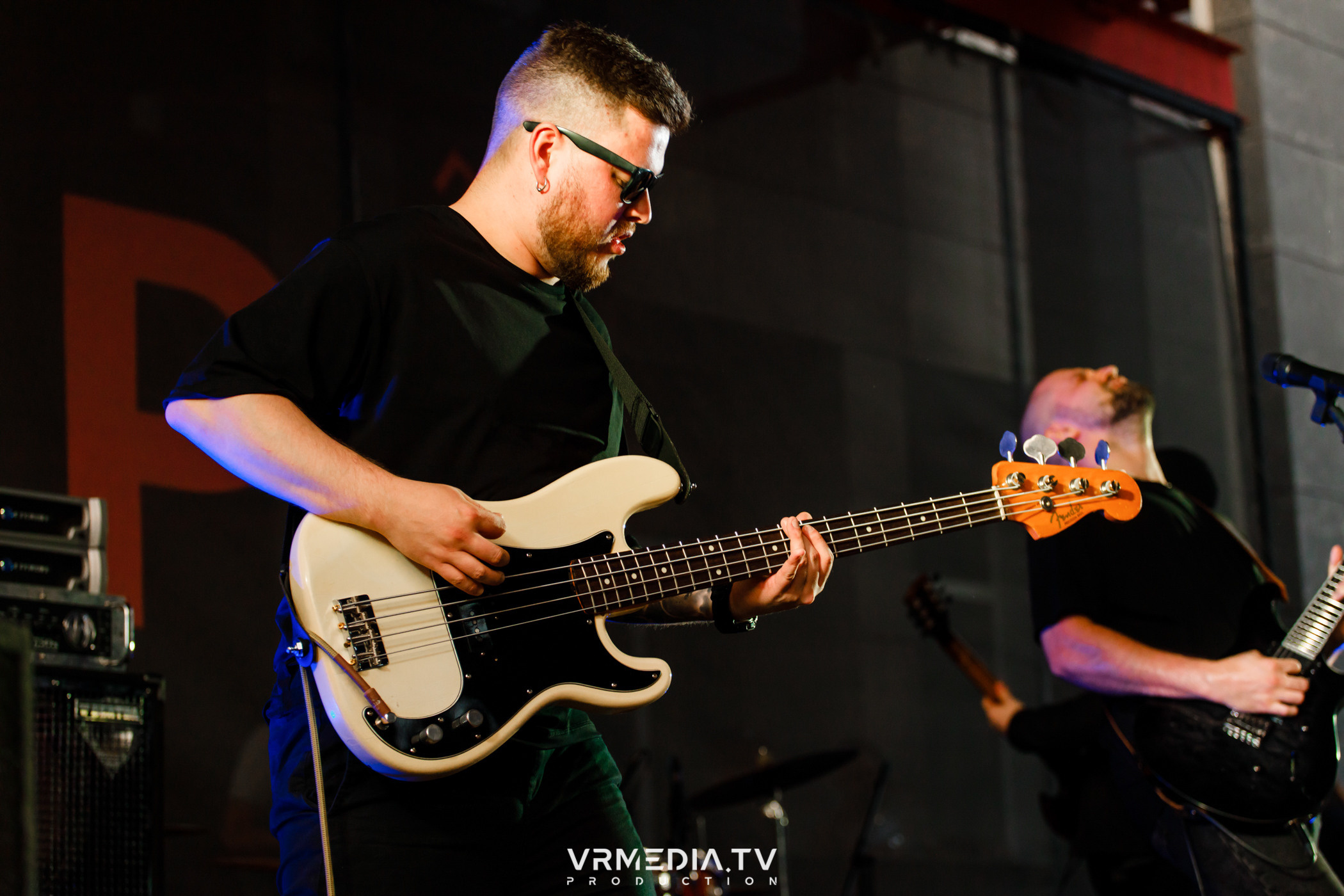 XVIII открытый городской рок-фестиваль «Над землёй» в культурном прост