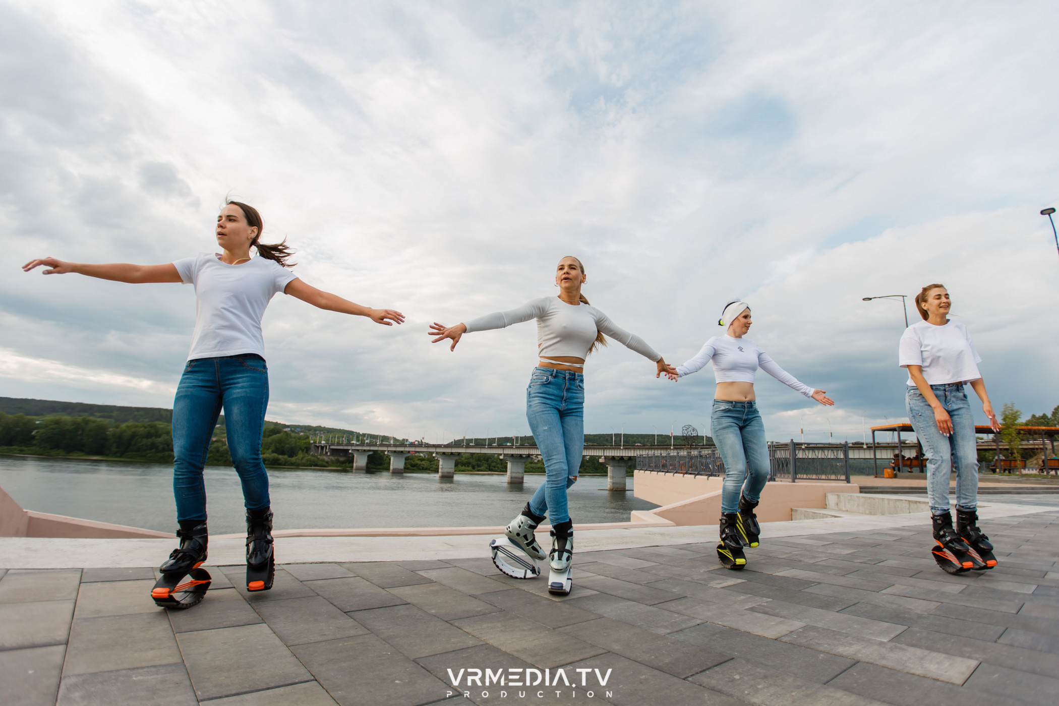 Открытая тренировка «Kangoo jumps»