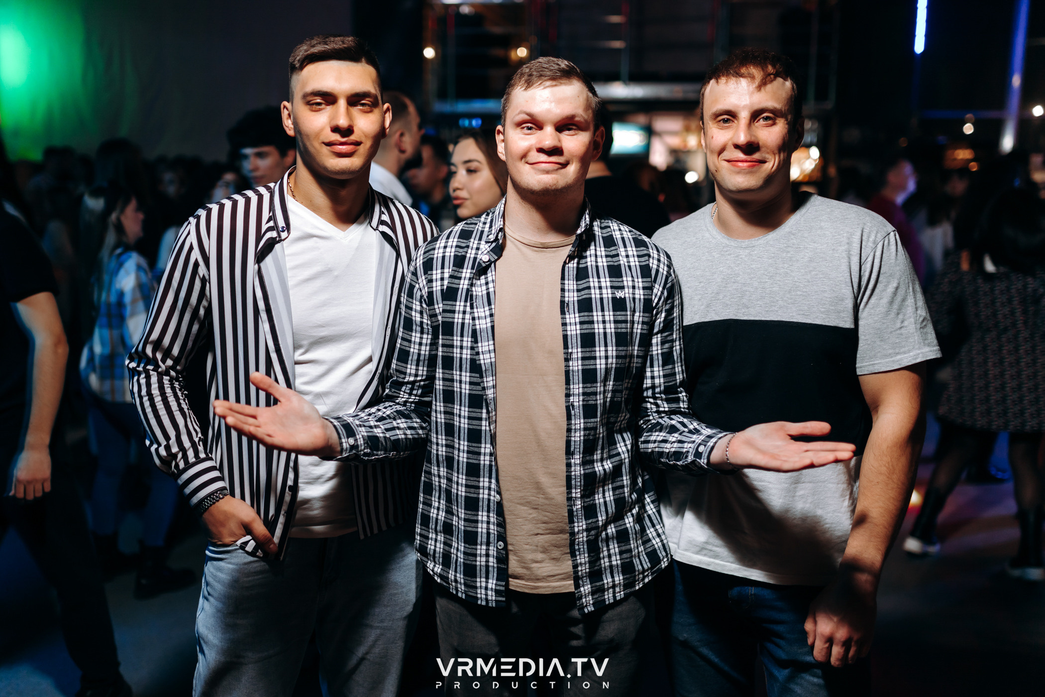 Выходные в баре «DOSKI»