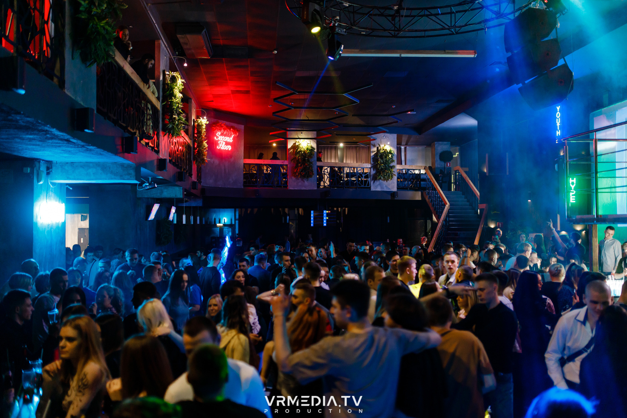 Выходные в баре «DOSKI»