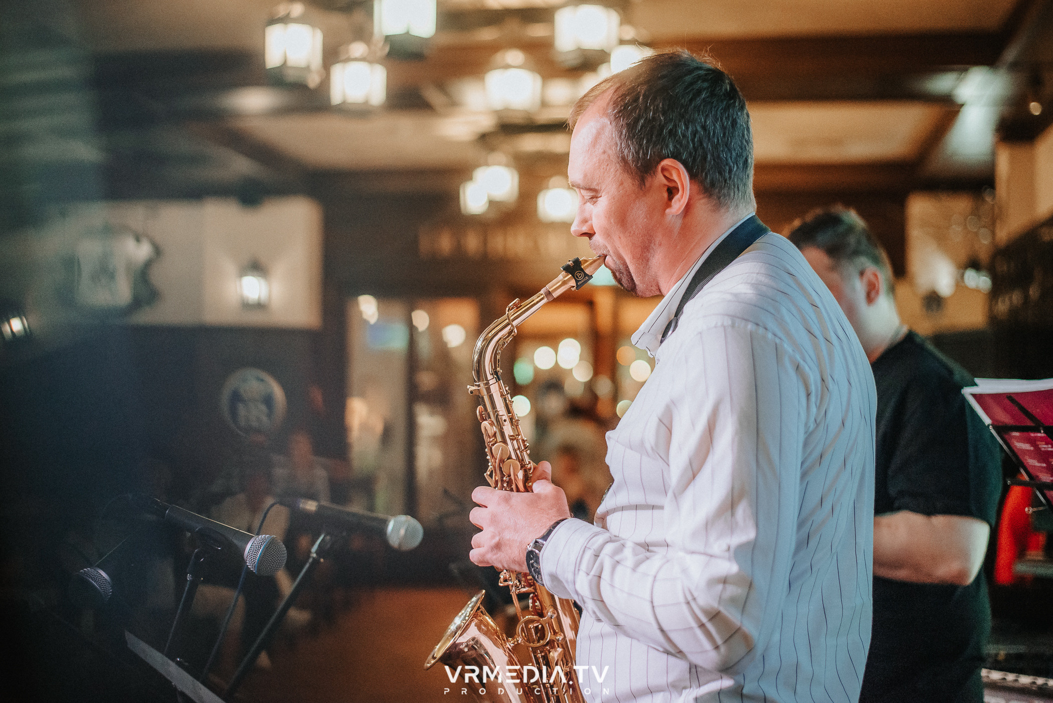 Джазовая среда: JAM SESSION