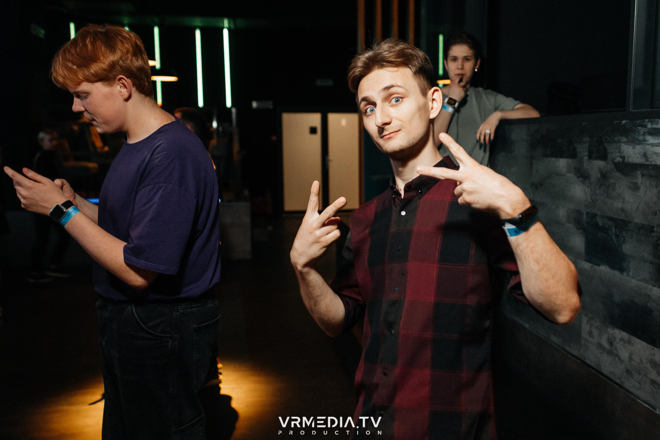 Выпускной школы диджеинга «Атмосфера»