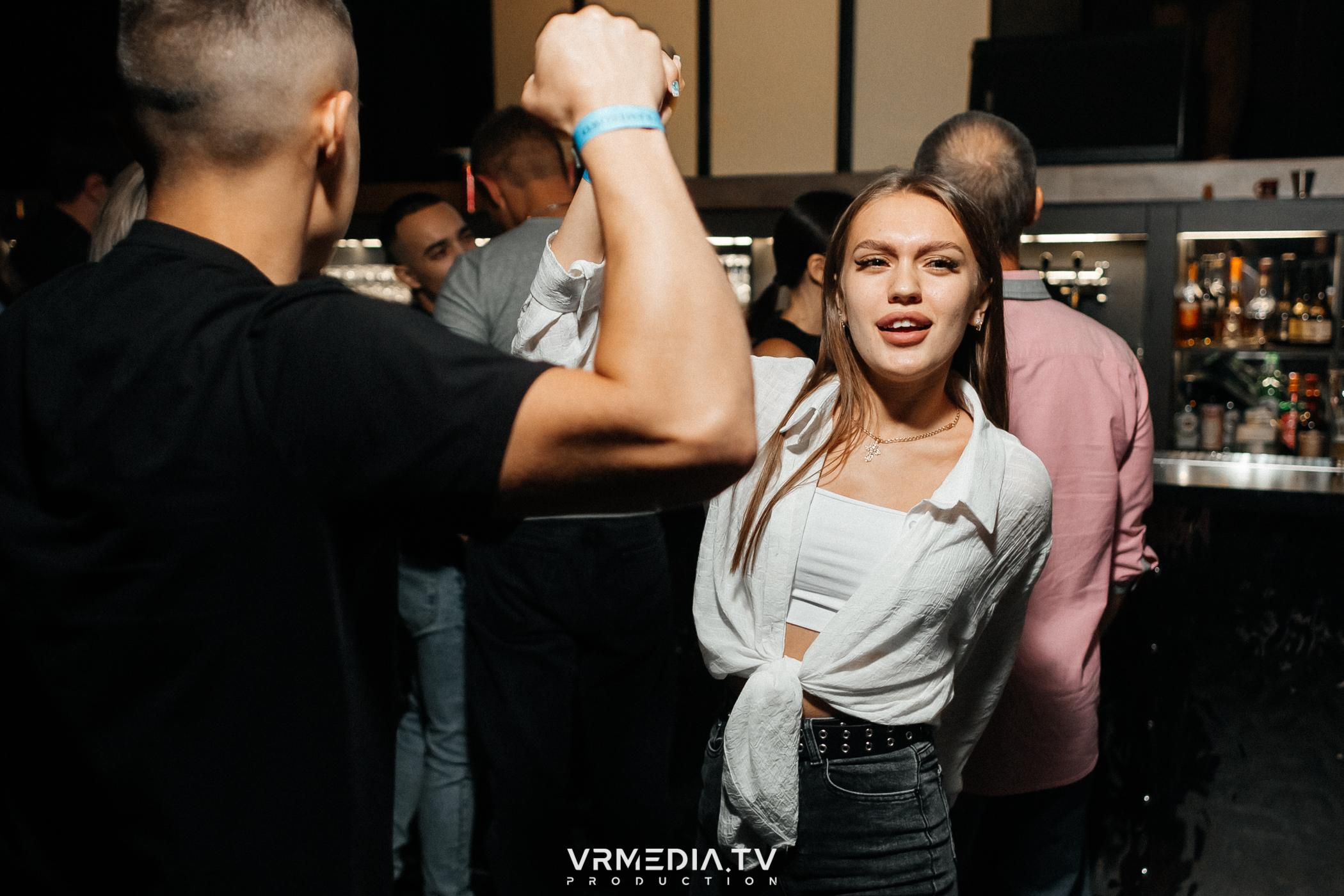 Выпускной школы диджеинга «Атмосфера»