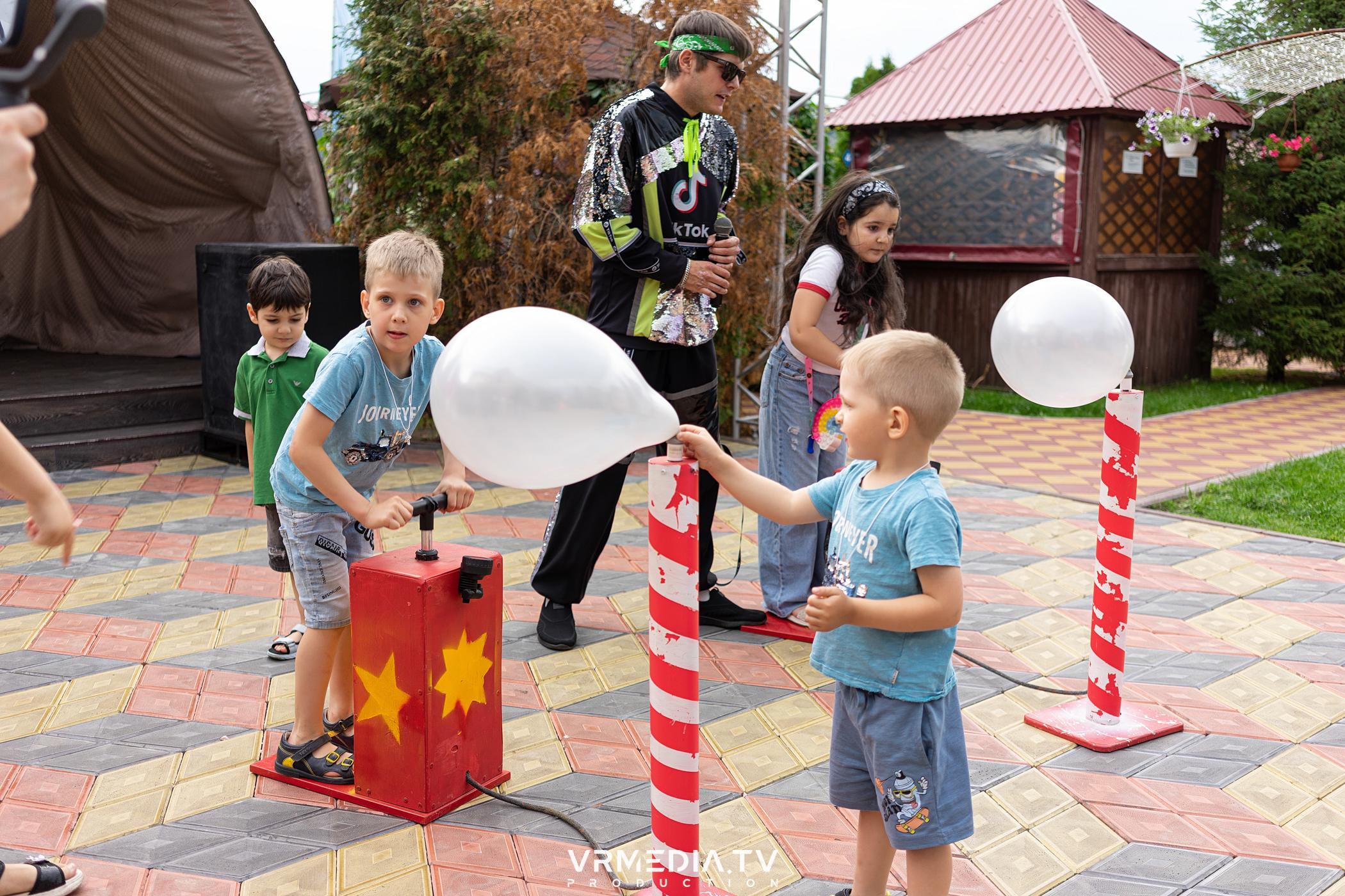 Детская вечеринка в ресторане «Лазурный Берег»