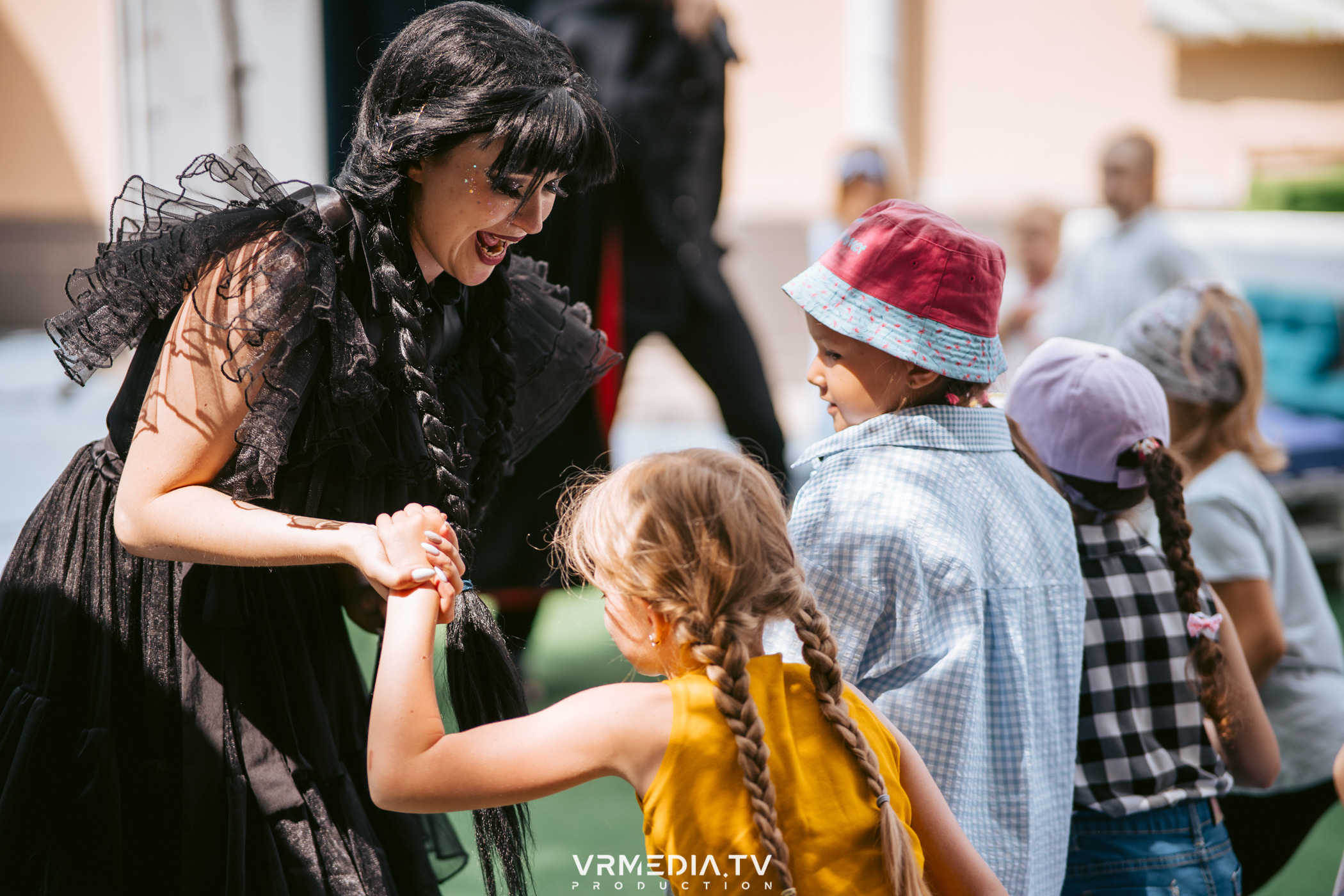 Спектакль «Монстры на каникулах» от студии чудес «Алиса»