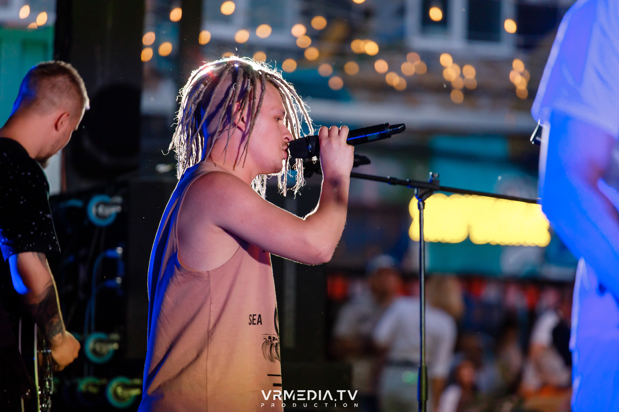 XVIII открытый городской рок-фестиваль «Над землёй» в культурном прост