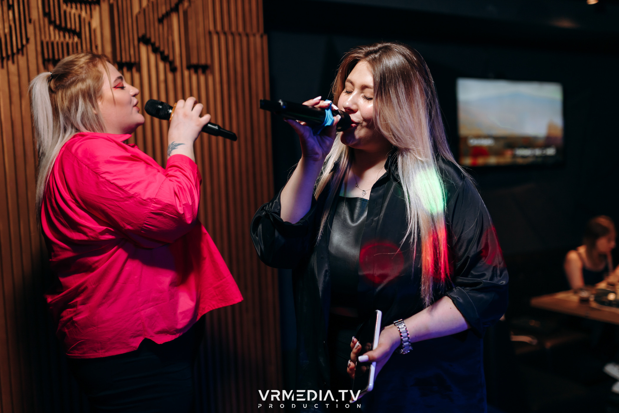 Выходные в баре «DOSKI»