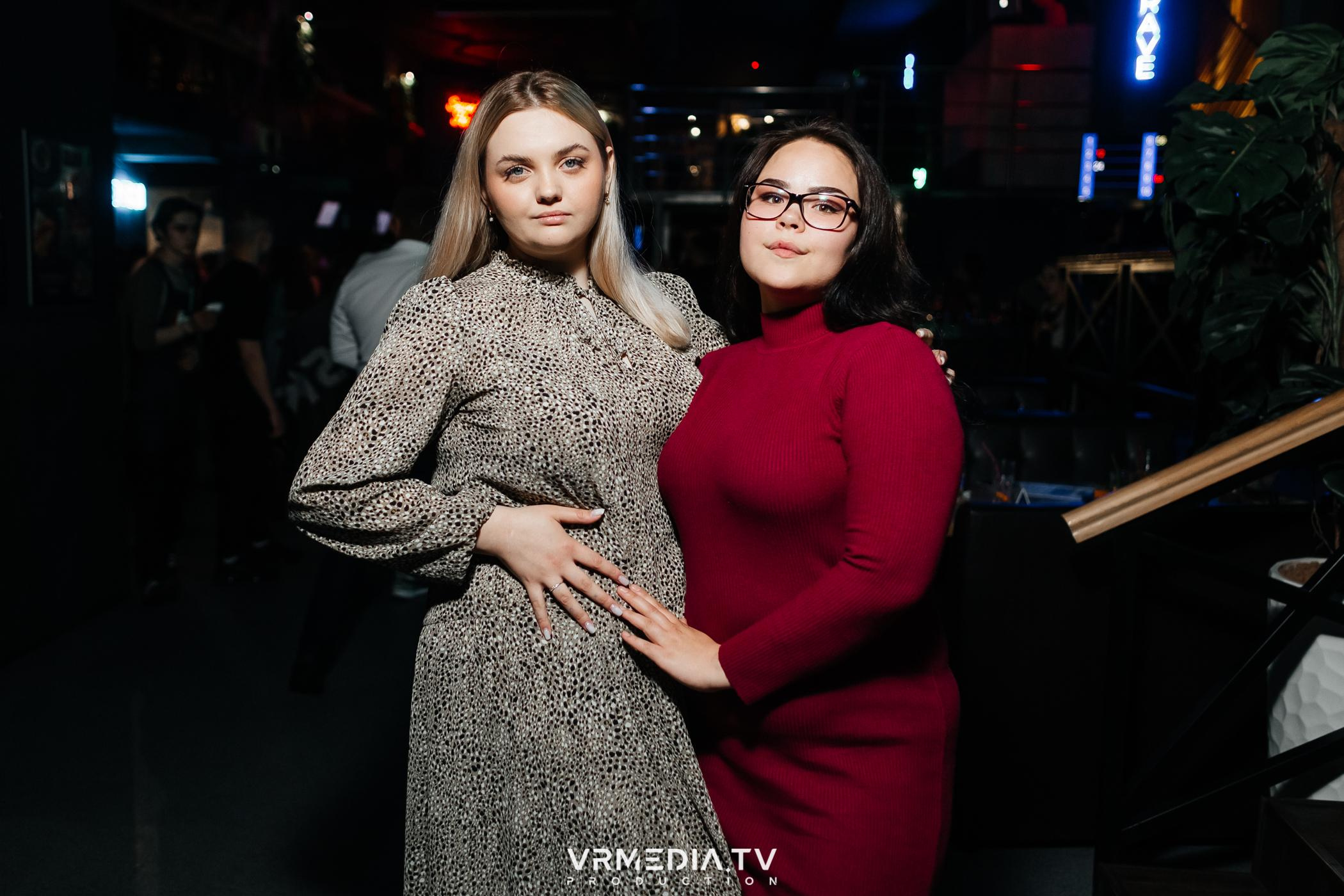 Выходные в баре «DOSKI»