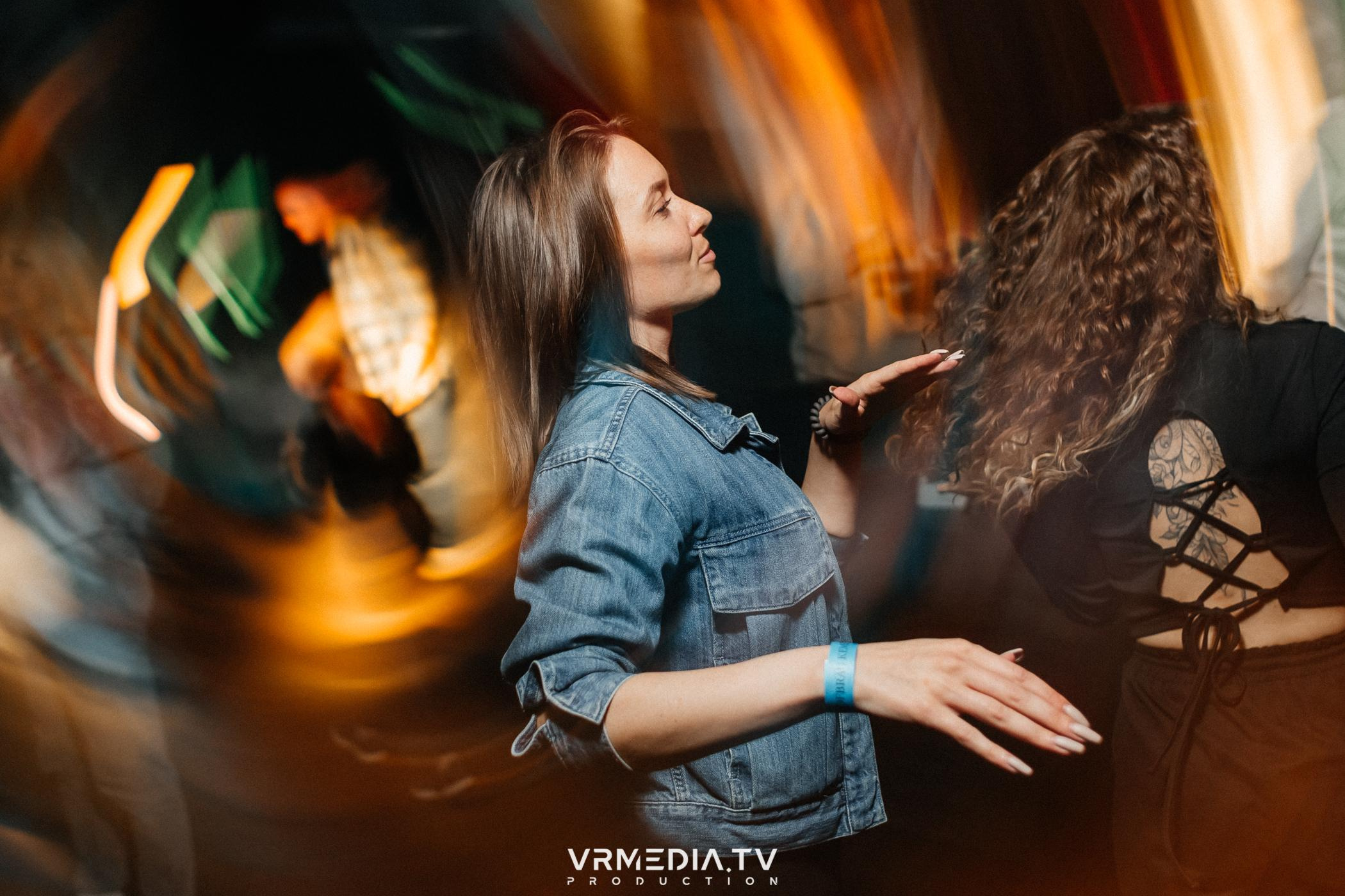 Выпускной школы диджеинга «Атмосфера»