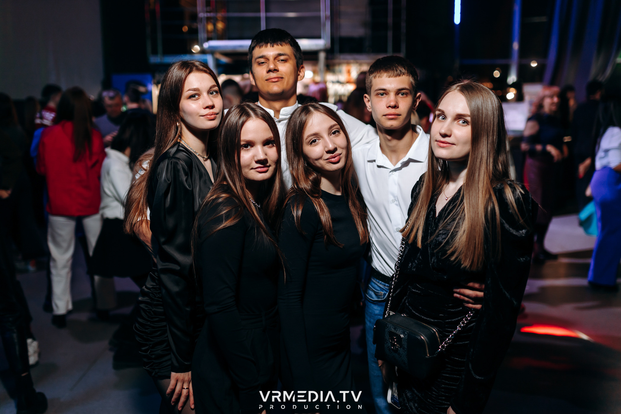 Выходные в баре «DOSKI»