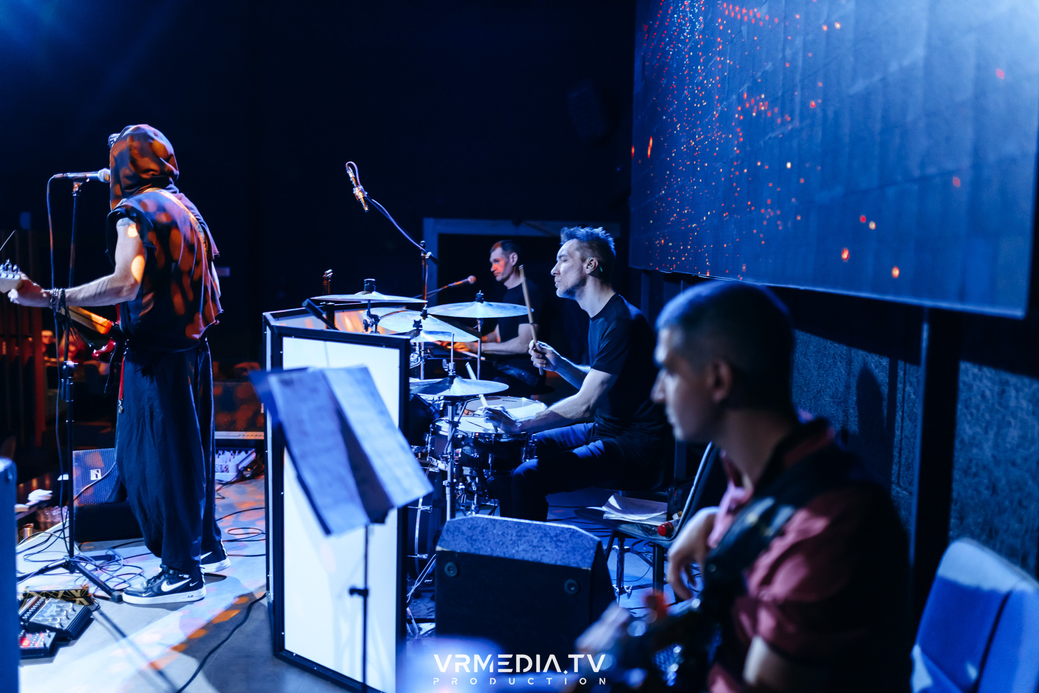 Джазовая среда: Игорь Тальков мл. и группа «МирИмиР»