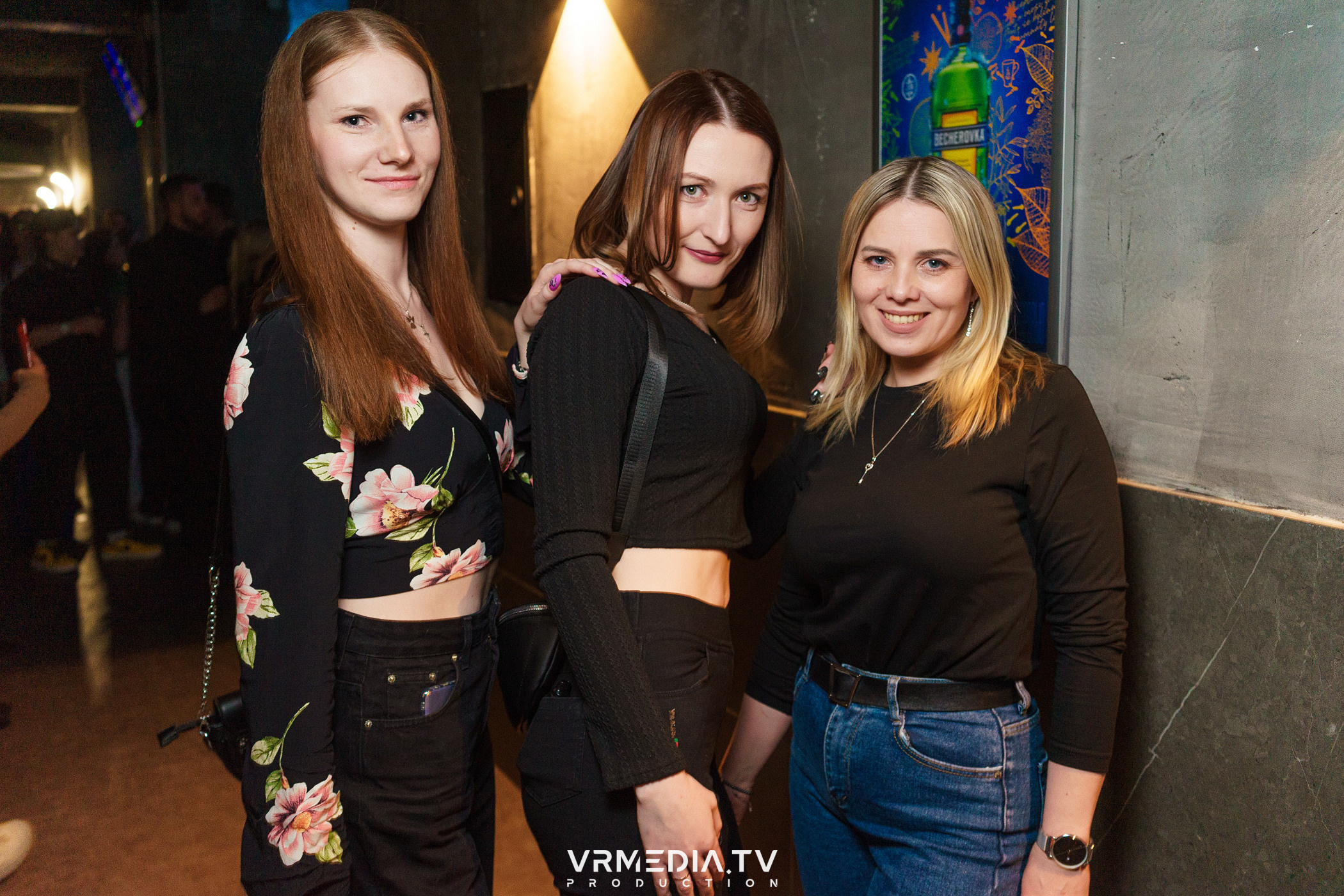 Выходные в баре «DOSKI»