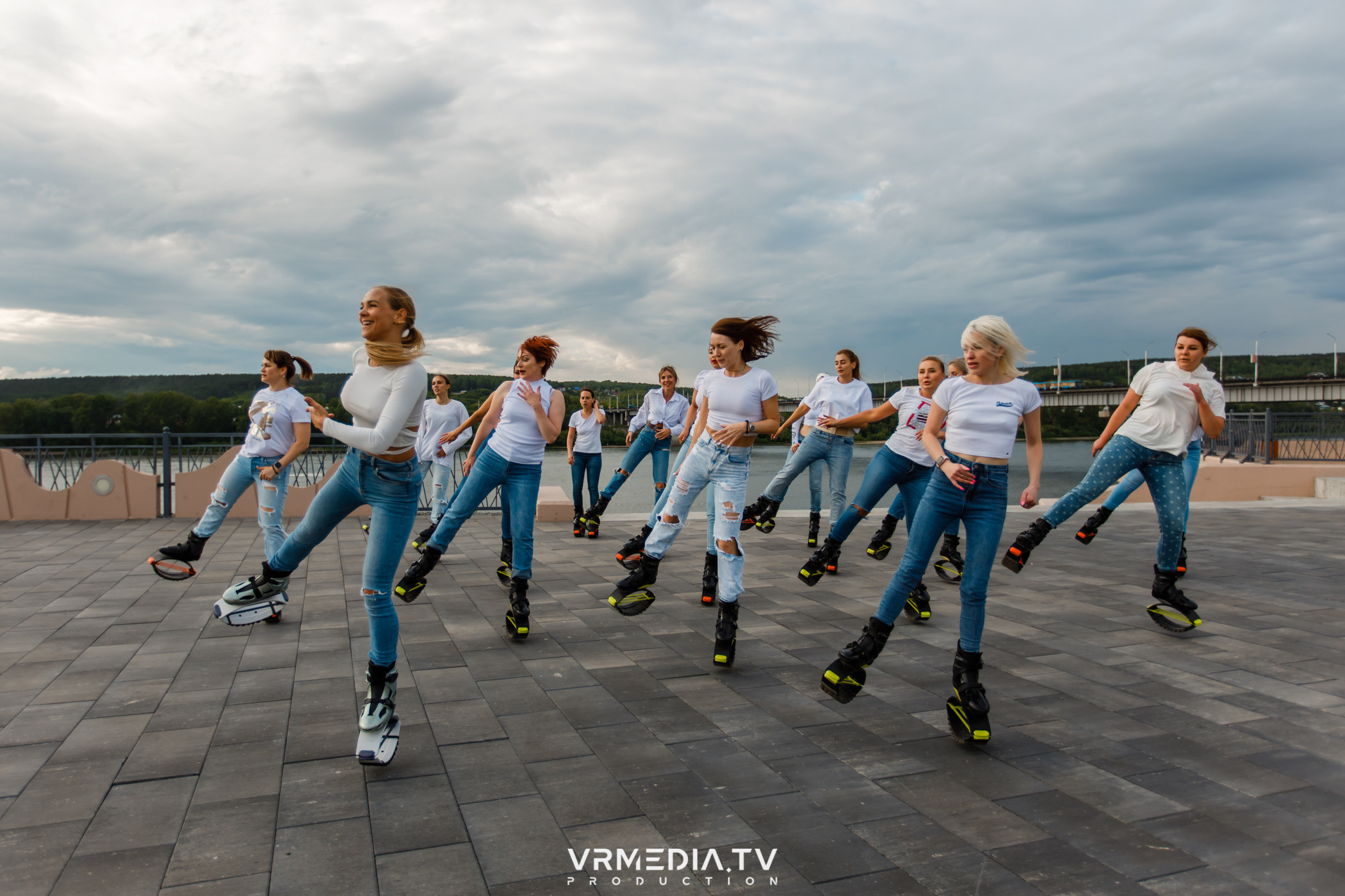Открытая тренировка «Kangoo jumps»