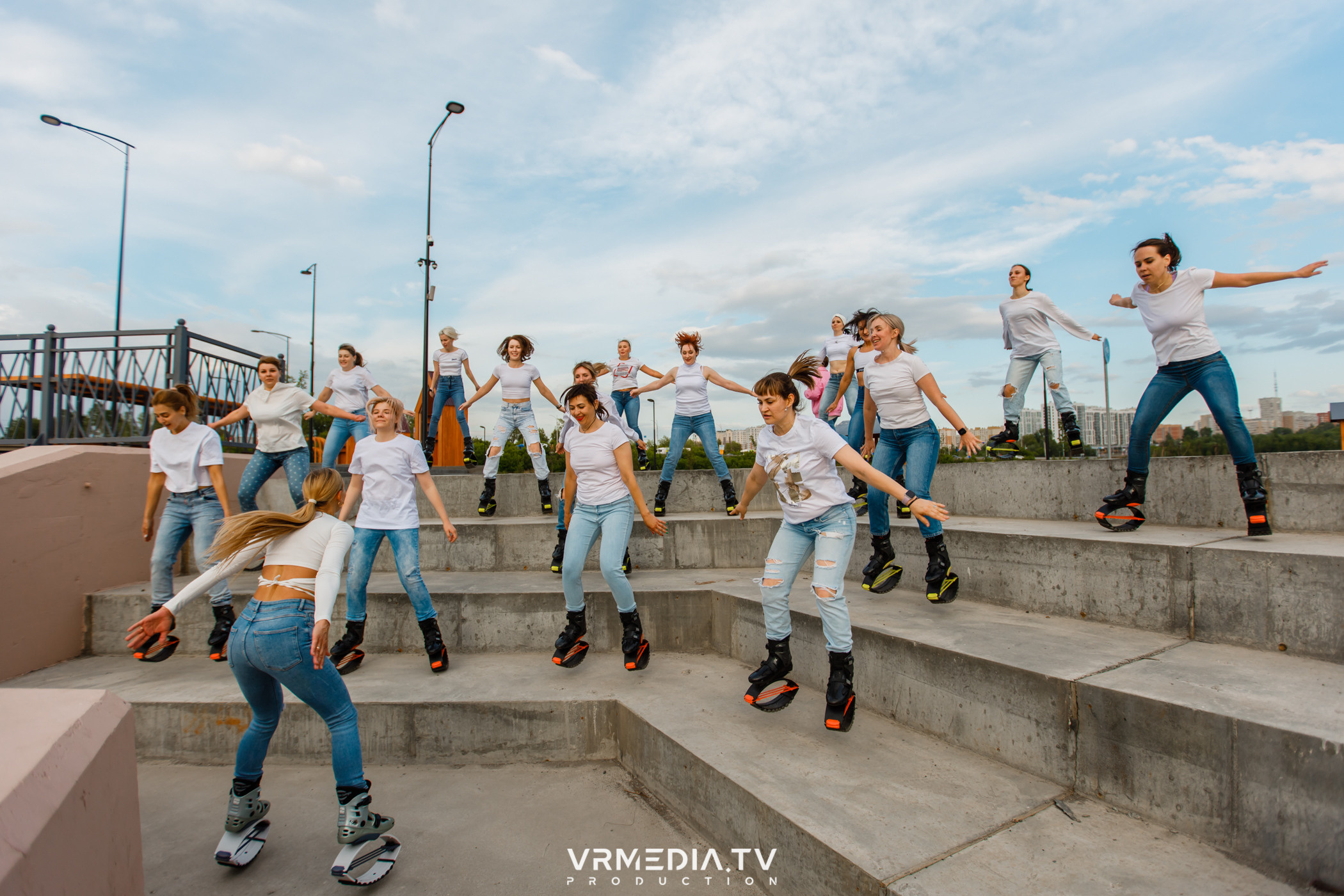 Открытая тренировка «Kangoo jumps»