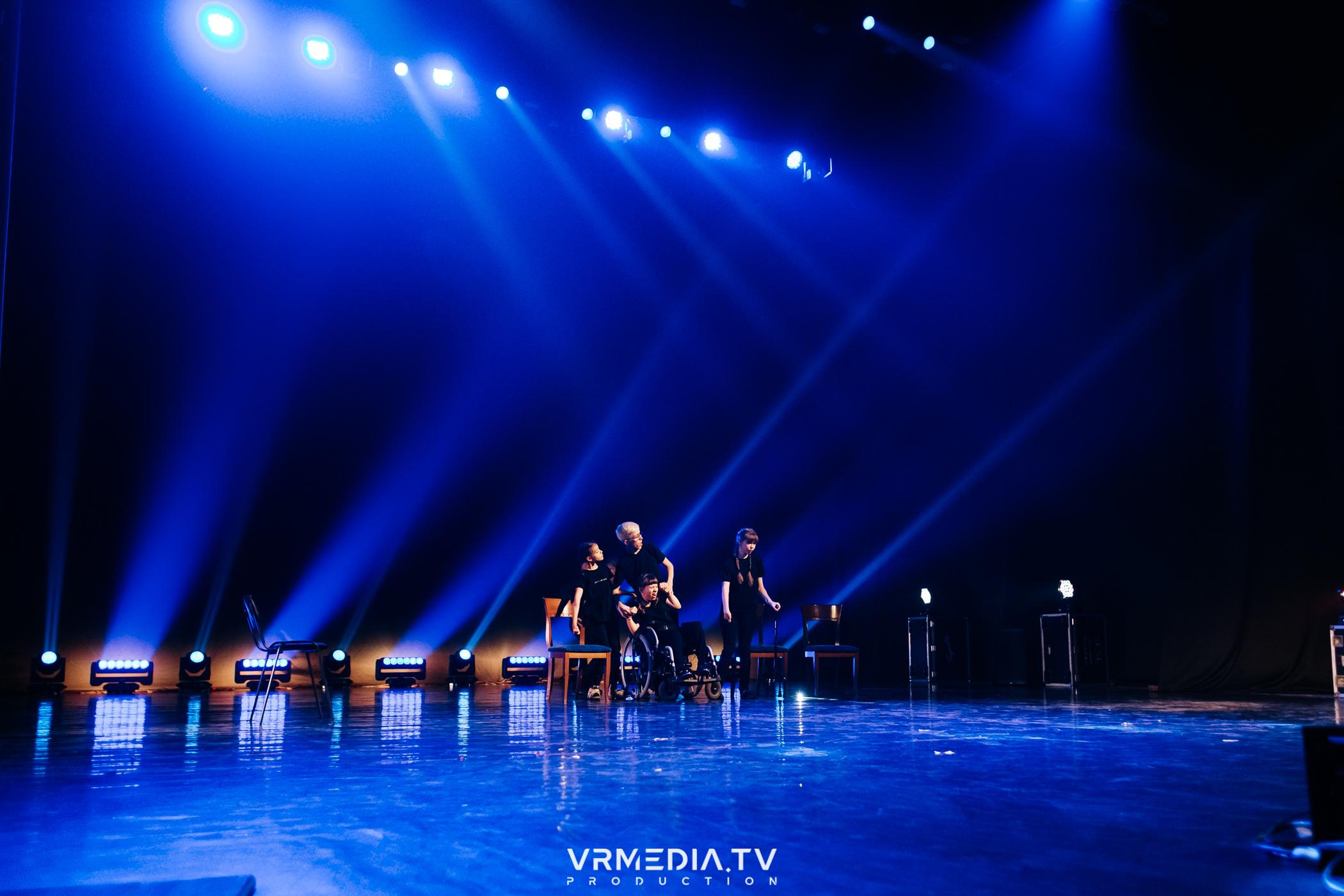 Пока все в доме