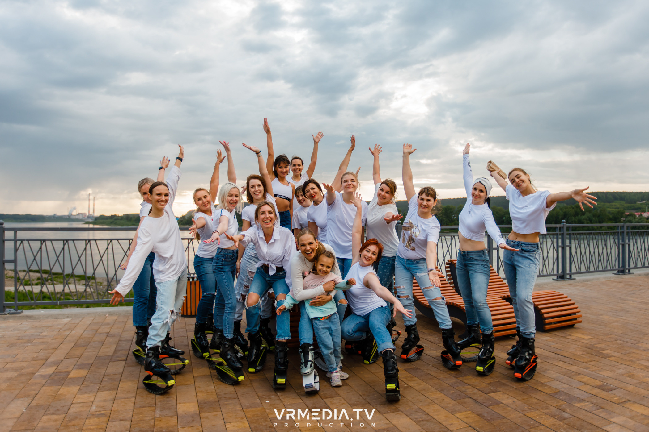 Открытая тренировка «Kangoo jumps»