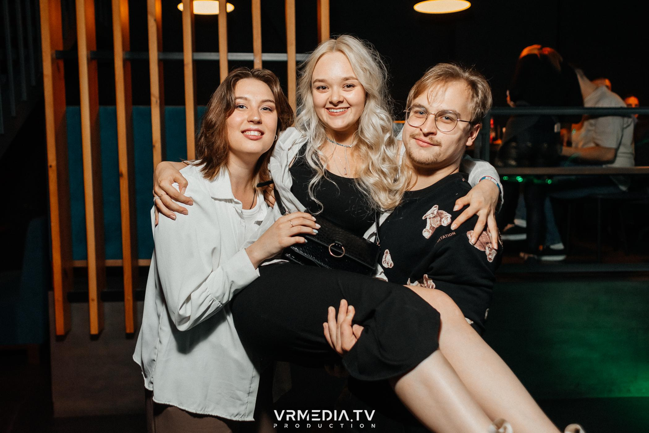 Выпускной школы диджеинга «Атмосфера»