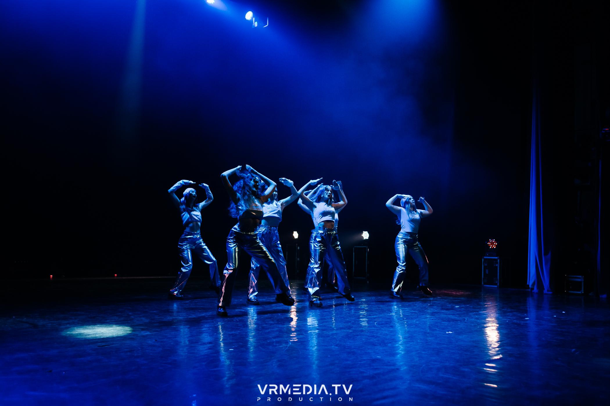 Пока все в доме