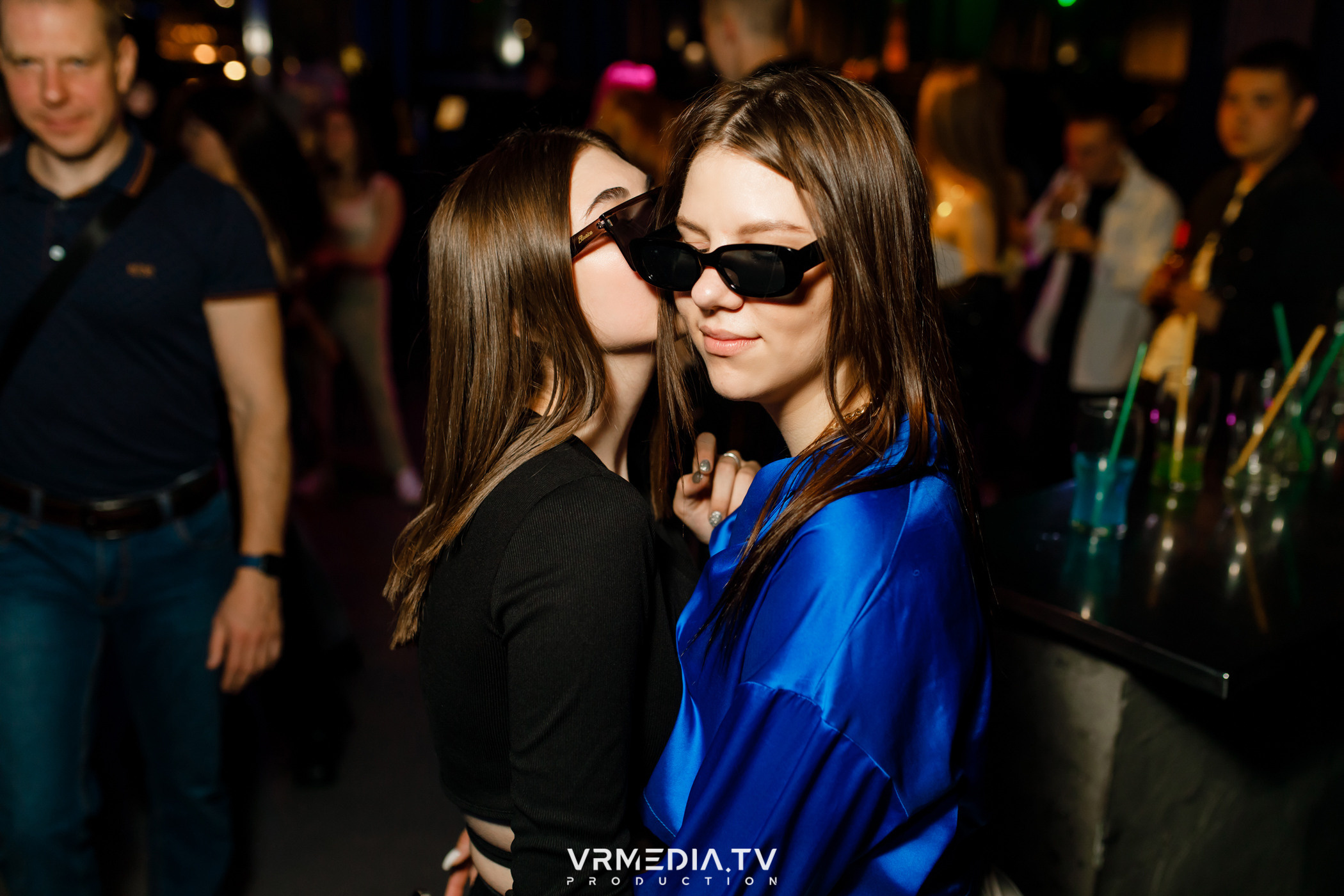 Выходные в баре «DOSKI»