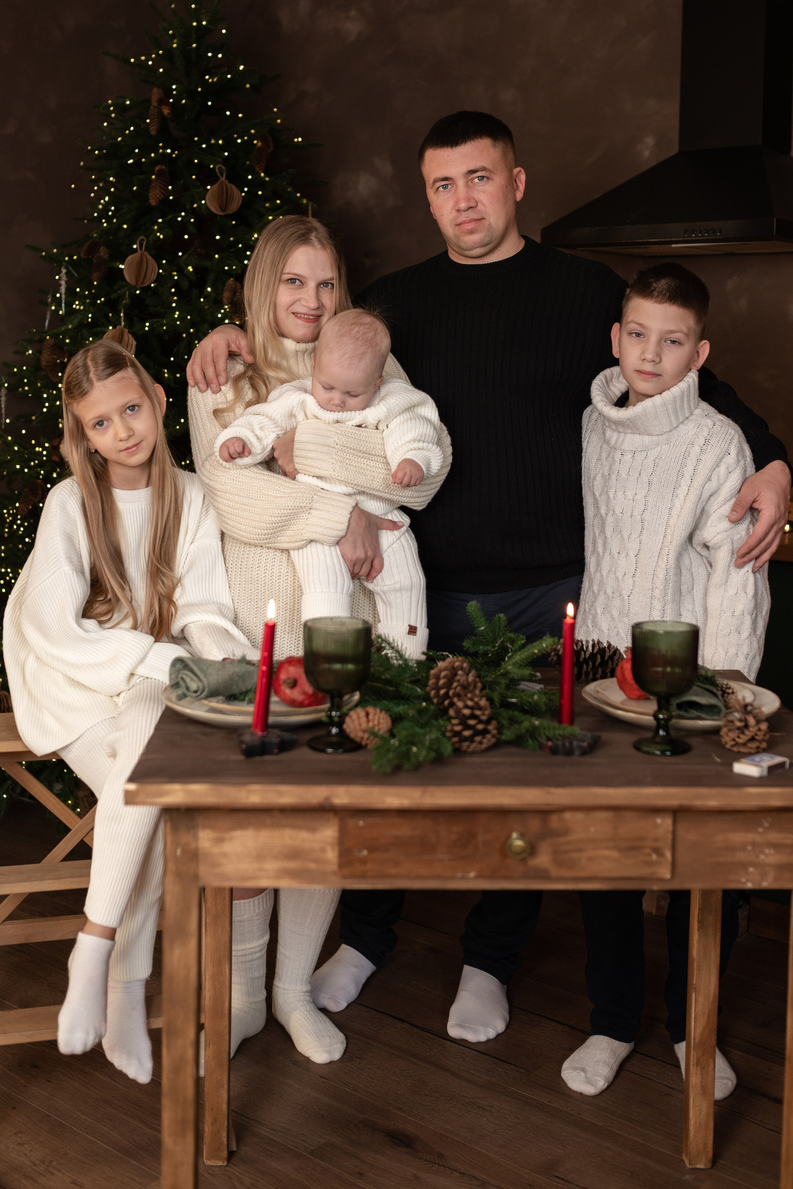 Новогодняя съемка в студии Home studio. Ваш семейный фотограф в Красноярске
