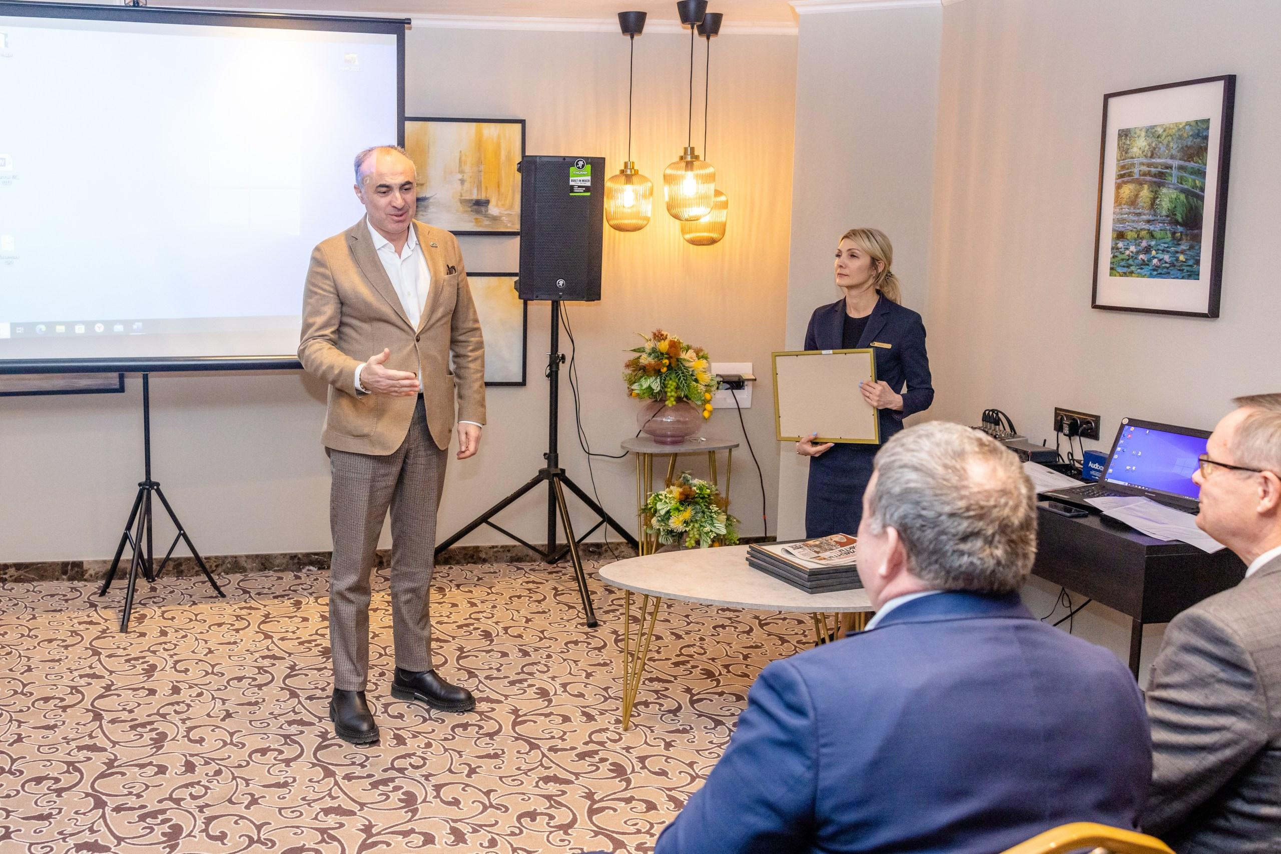 Репортаж презентация НКО «МИЛЛЕНИУМ» для главы города Тула. Фотограф в Туле Крупский АнДРей. Фотостудия «КАДР71» в Туле