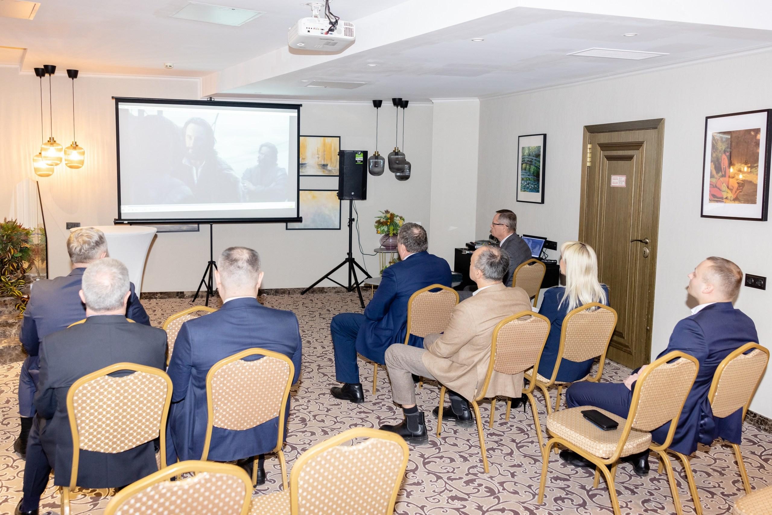 Репортаж презентация НКО «МИЛЛЕНИУМ» для главы города Тула. Фотограф в Туле Крупский АнДРей. Фотостудия «КАДР71» в Туле