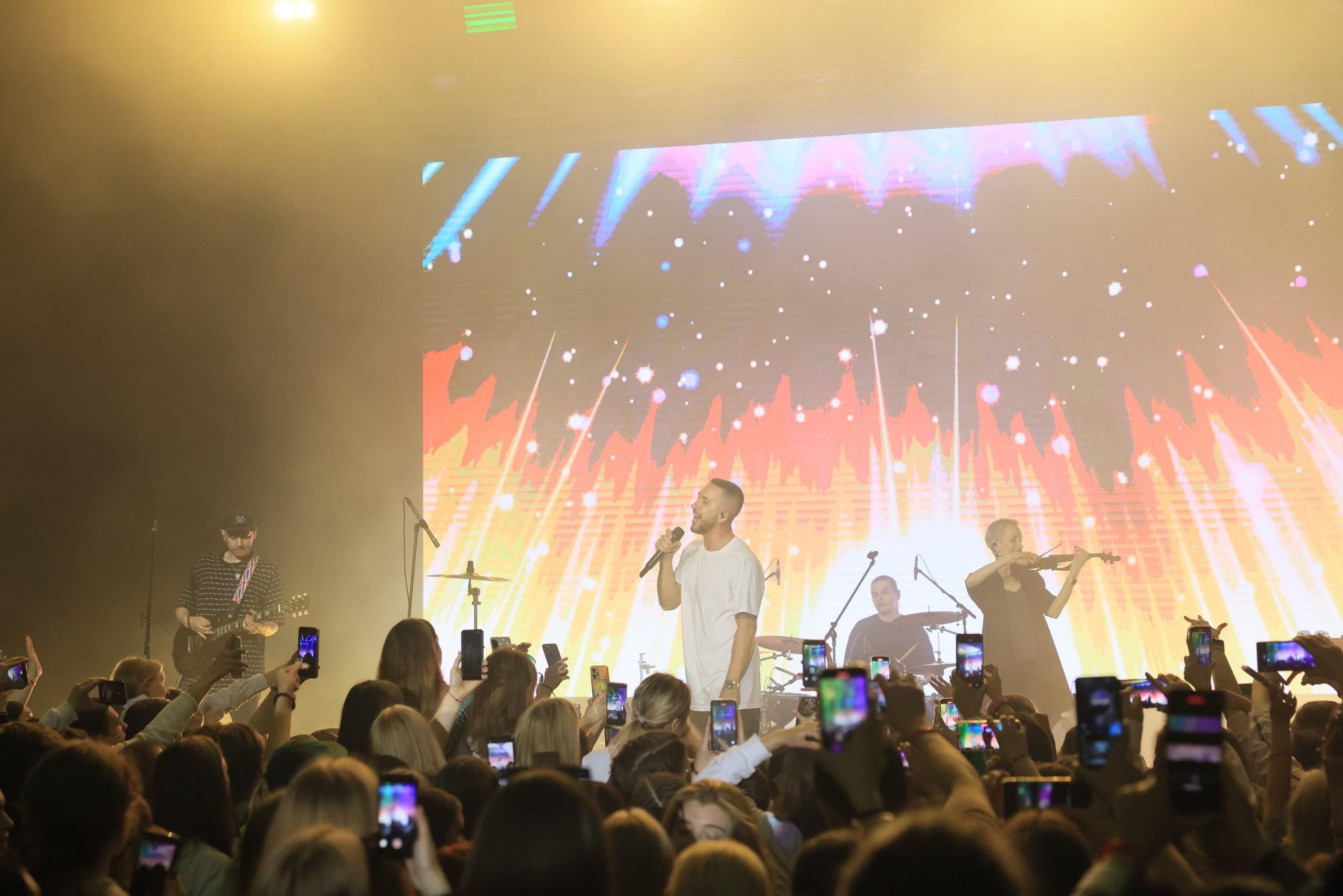 Репортаж с фестиваля «В ДВИЖЕНИИ». Концерт группы «Пицца». Фотограф в Туле Крупский АнДРей. Фотостудия «КАДР71» в Туле