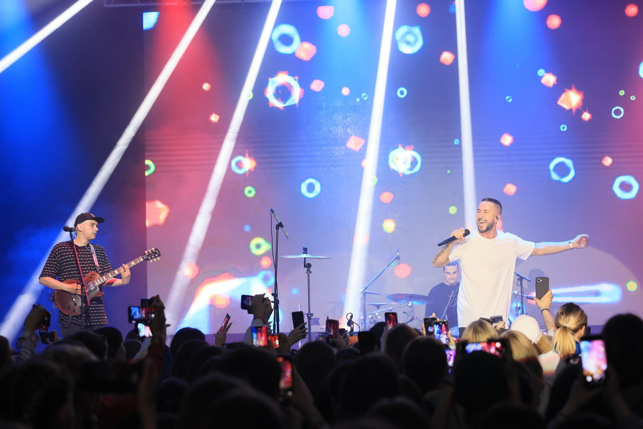 Репортаж с фестиваля «В ДВИЖЕНИИ». Концерт группы «Пицца». Фотограф в Туле Крупский АнДРей. Фотостудия «КАДР71» в Туле