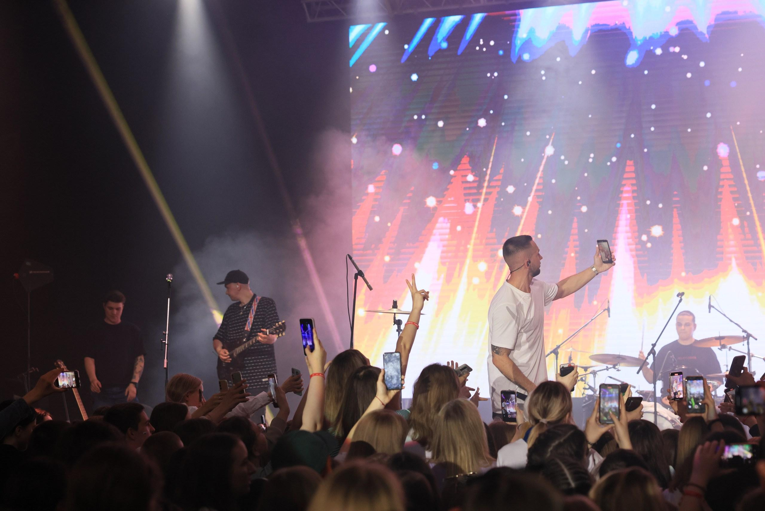 Репортаж с фестиваля «В ДВИЖЕНИИ». Концерт группы «Пицца». Фотограф в Туле Крупский АнДРей. Фотостудия «КАДР71» в Туле