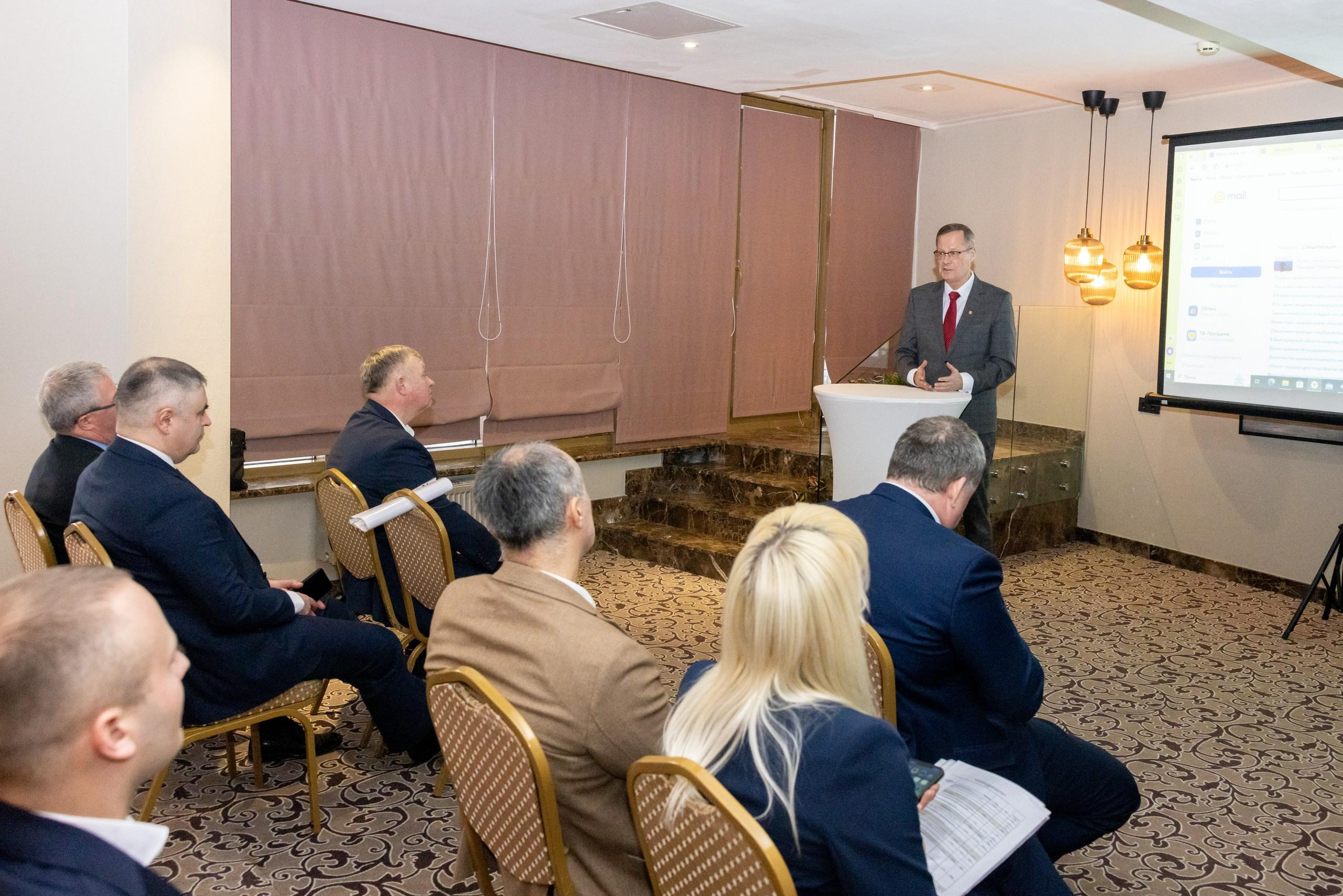 Репортаж презентация НКО «МИЛЛЕНИУМ» для главы города Тула. Фотограф в Туле Крупский АнДРей. Фотостудия «КАДР71» в Туле