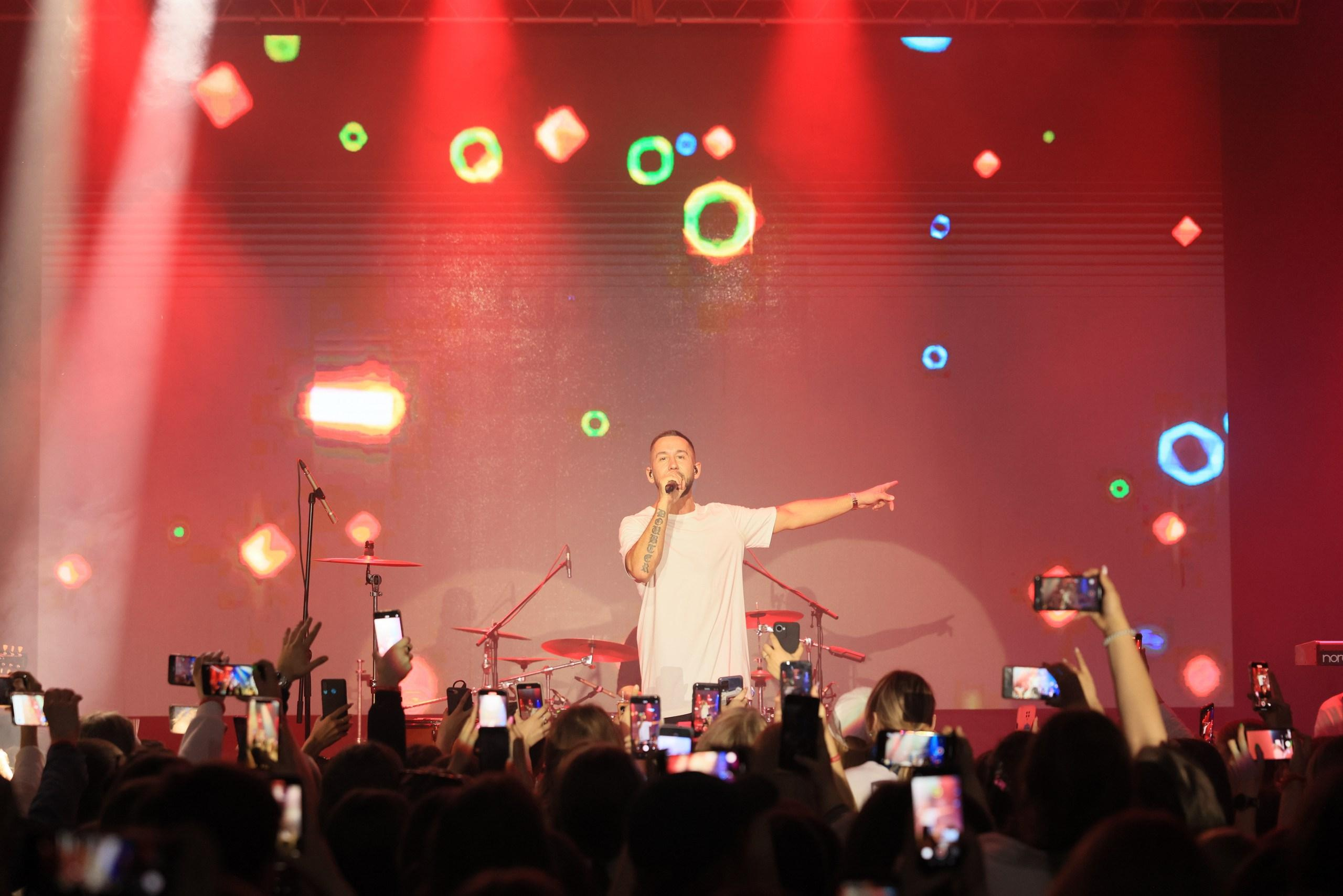 Репортаж с фестиваля «В ДВИЖЕНИИ». Концерт группы «Пицца». Фотограф в Туле Крупский АнДРей. Фотостудия «КАДР71» в Туле