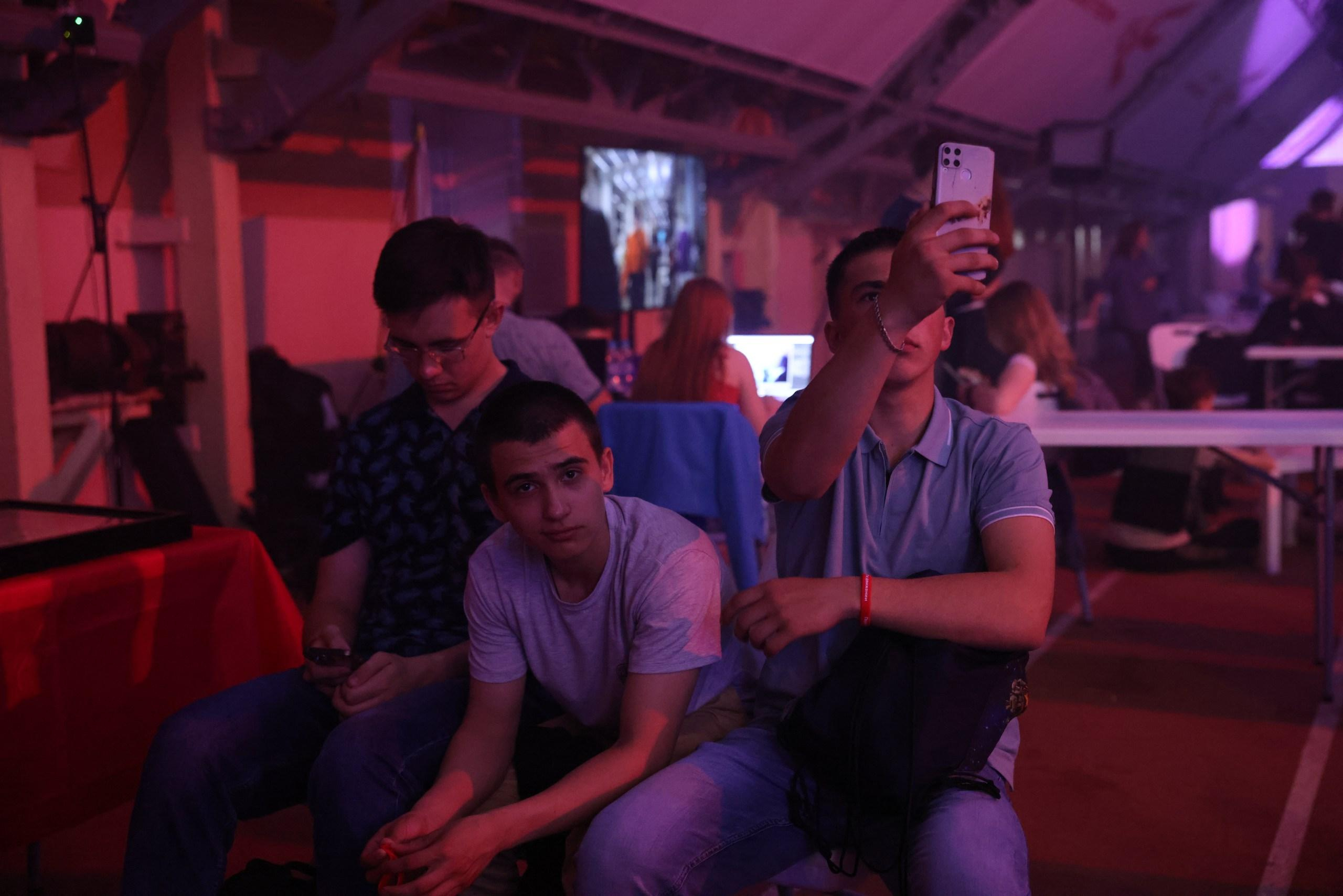 Репортаж с фестиваля «В ДВИЖЕНИИ». Концерт группы «Пицца». Фотограф в Туле Крупский АнДРей. Фотостудия «КАДР71» в Туле