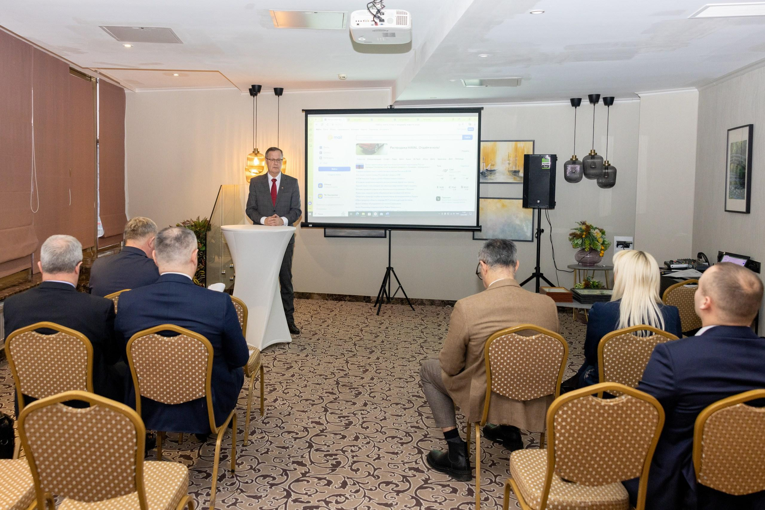 Репортаж презентация НКО «МИЛЛЕНИУМ» для главы города Тула. Фотограф в Туле Крупский АнДРей. Фотостудия «КАДР71» в Туле