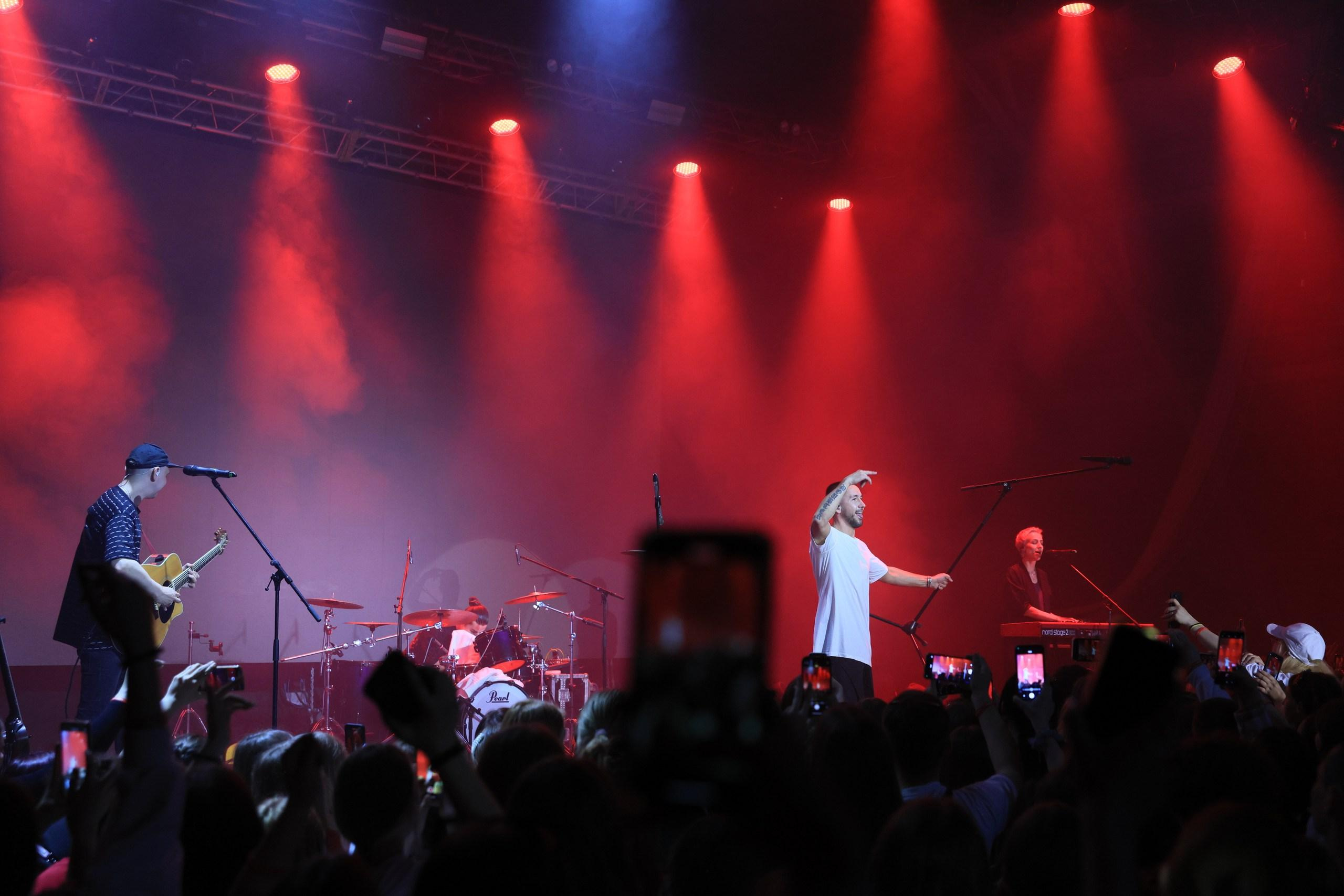 Репортаж с фестиваля «В ДВИЖЕНИИ». Концерт группы «Пицца». Фотограф в Туле Крупский АнДРей. Фотостудия «КАДР71» в Туле