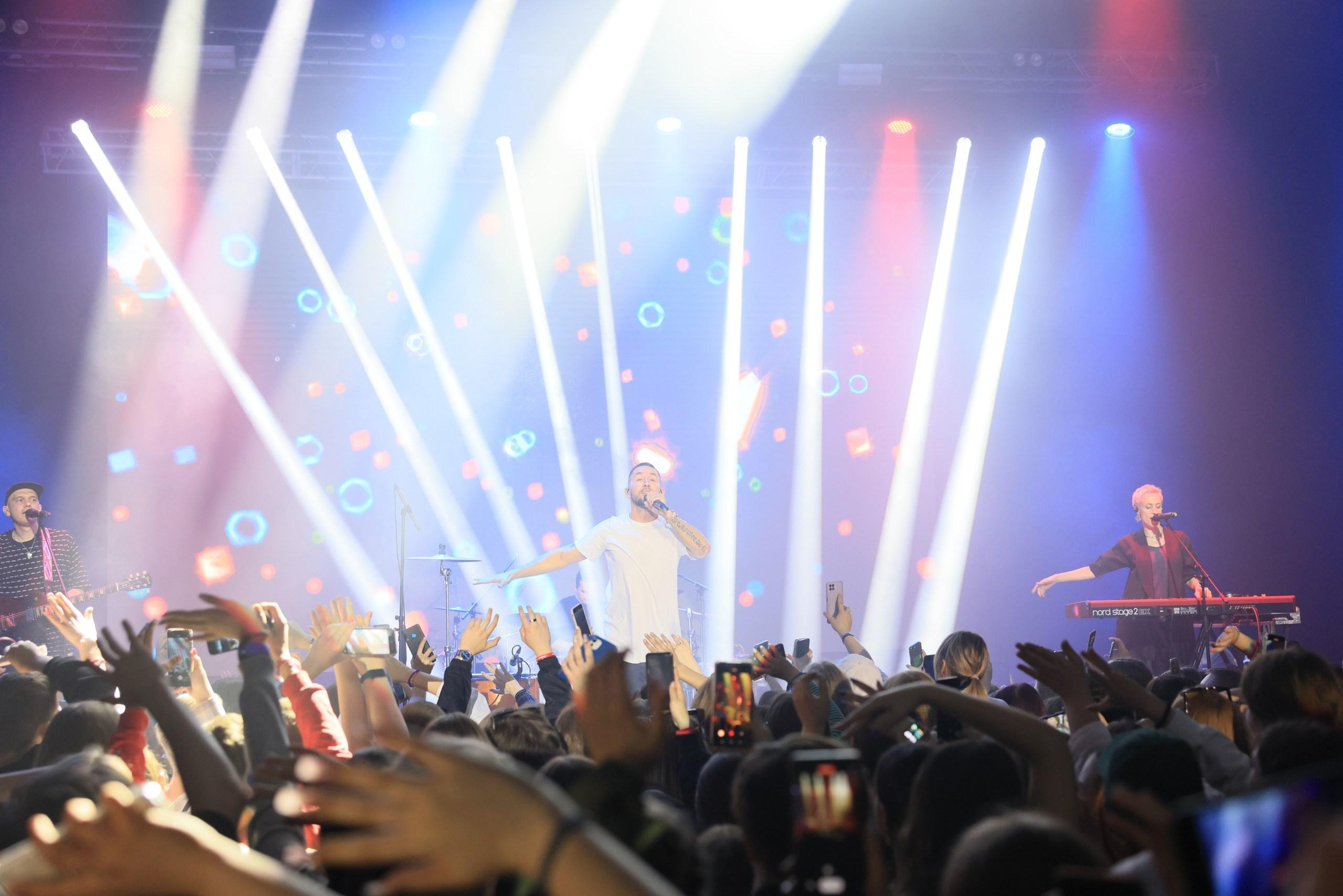 Репортаж с фестиваля «В ДВИЖЕНИИ». Концерт группы «Пицца». Фотограф в Туле Крупский АнДРей. Фотостудия «КАДР71» в Туле