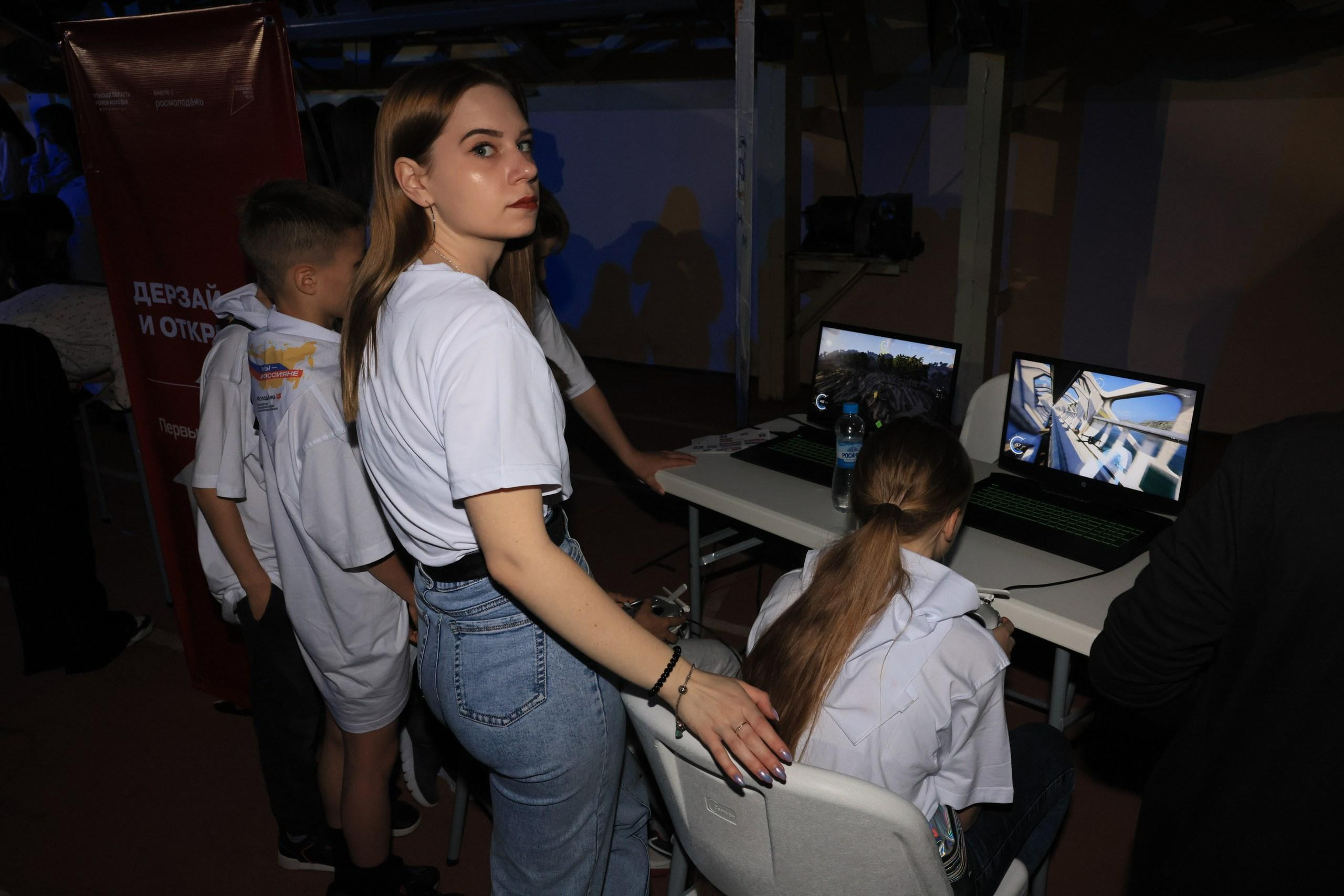 Репортаж с фестиваля «В ДВИЖЕНИИ». Концерт группы «Пицца». Фотограф в Туле Крупский АнДРей. Фотостудия «КАДР71» в Туле