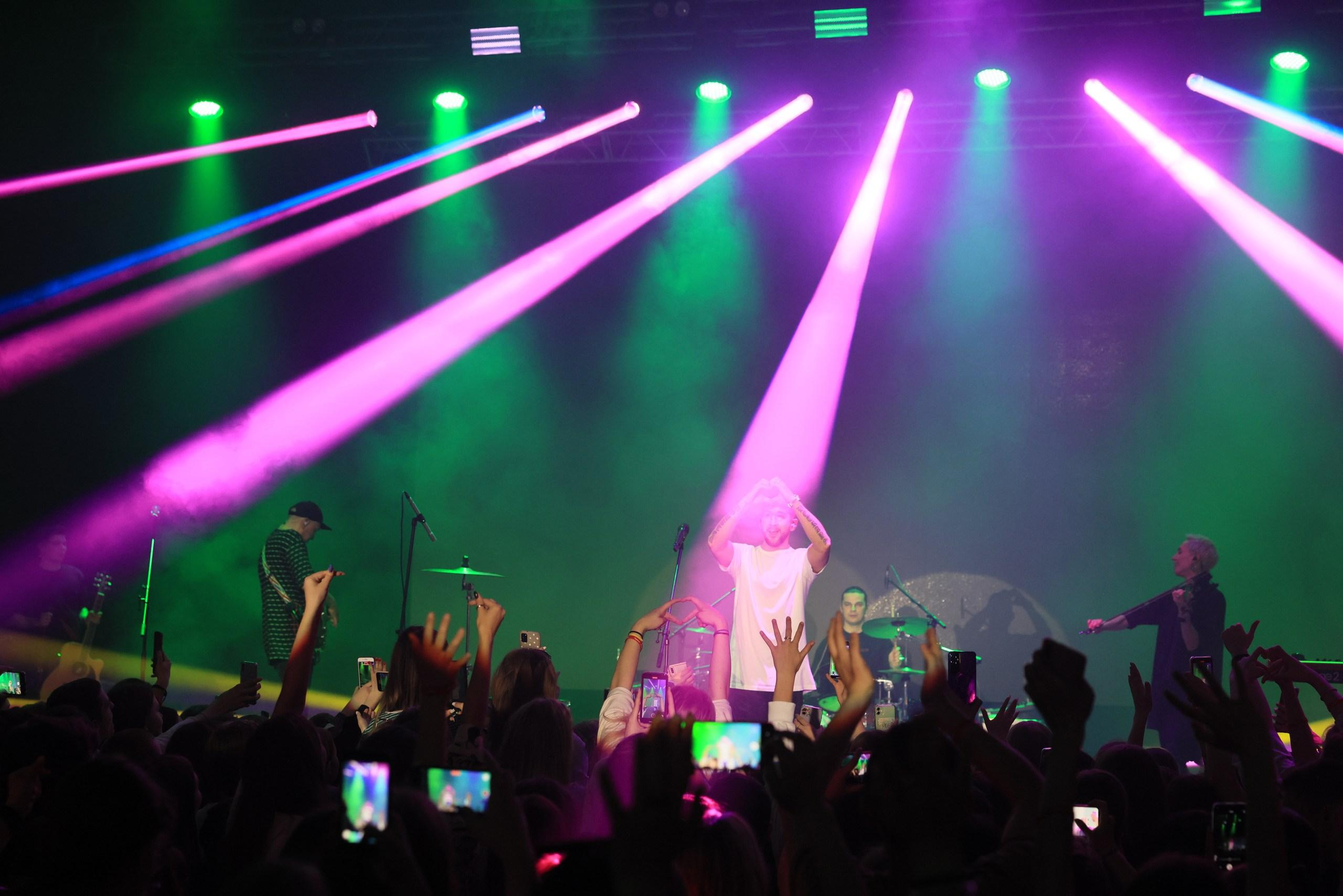 Репортаж с фестиваля «В ДВИЖЕНИИ». Концерт группы «Пицца». Фотограф в Туле Крупский АнДРей. Фотостудия «КАДР71» в Туле