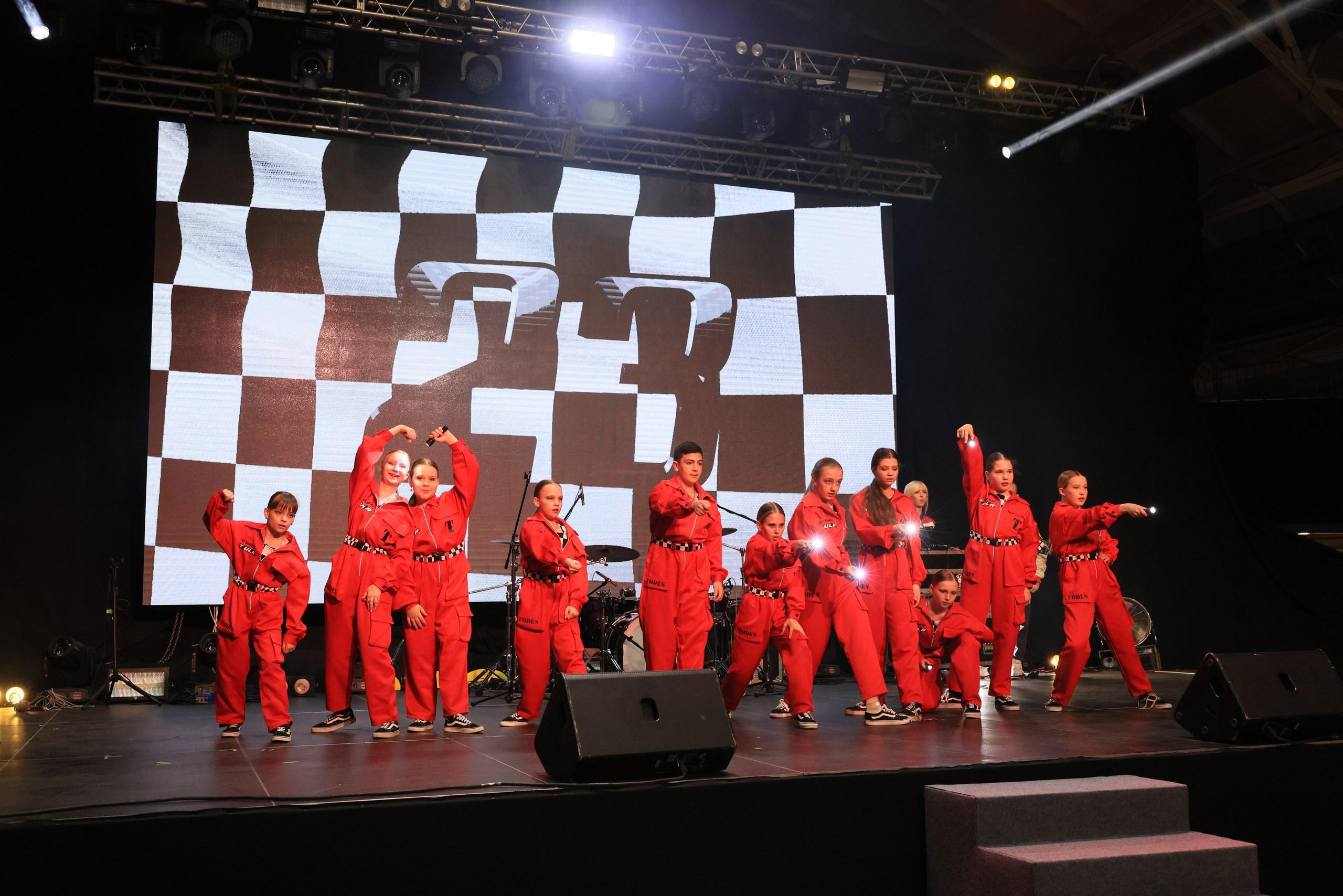 Репортаж с фестиваля «В ДВИЖЕНИИ». Концерт группы «Пицца». Фотограф в Туле Крупский АнДРей. Фотостудия «КАДР71» в Туле