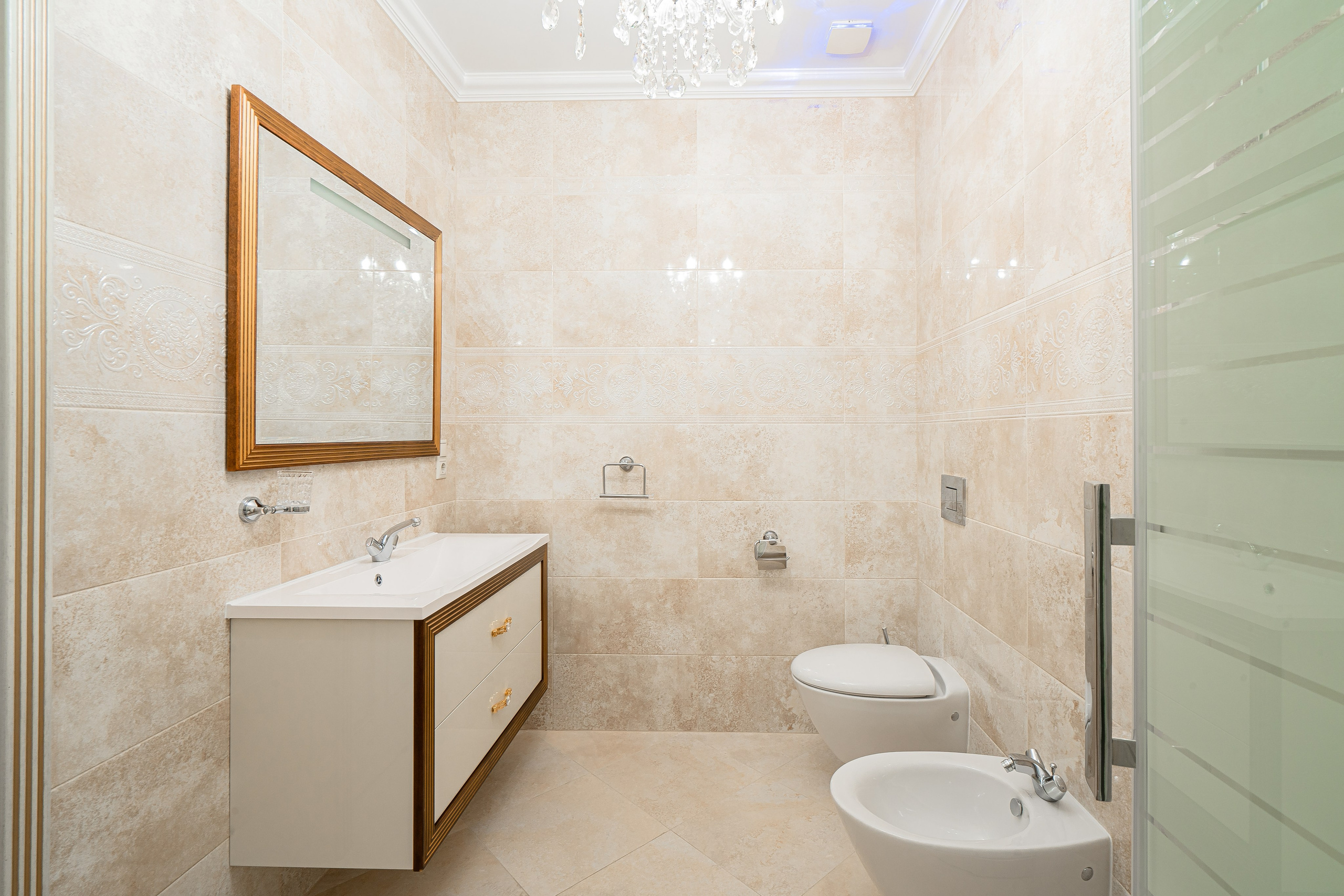 Счастливая. AEprod 📸 Фото | 3D туры | Видео | Озвучивание