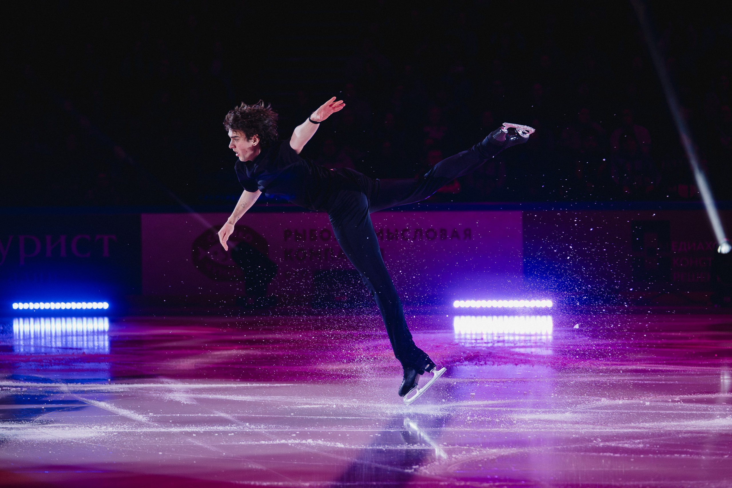 Шоу Этери Тутберидзе в Новосибирске. Воробьева Ксения — Спортивный и танцевальный фотограф Новосибирск