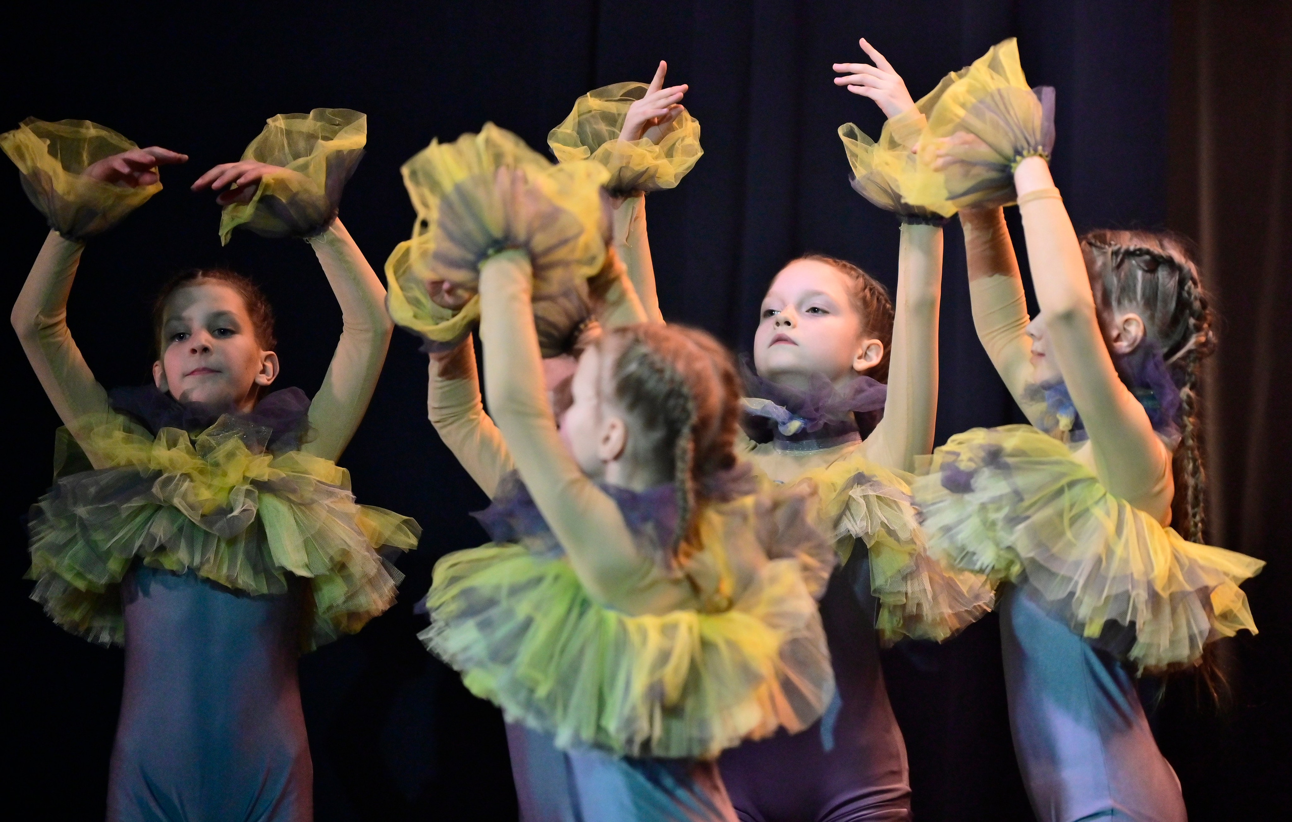 ART | FASHION | PODIUMS |SHOW