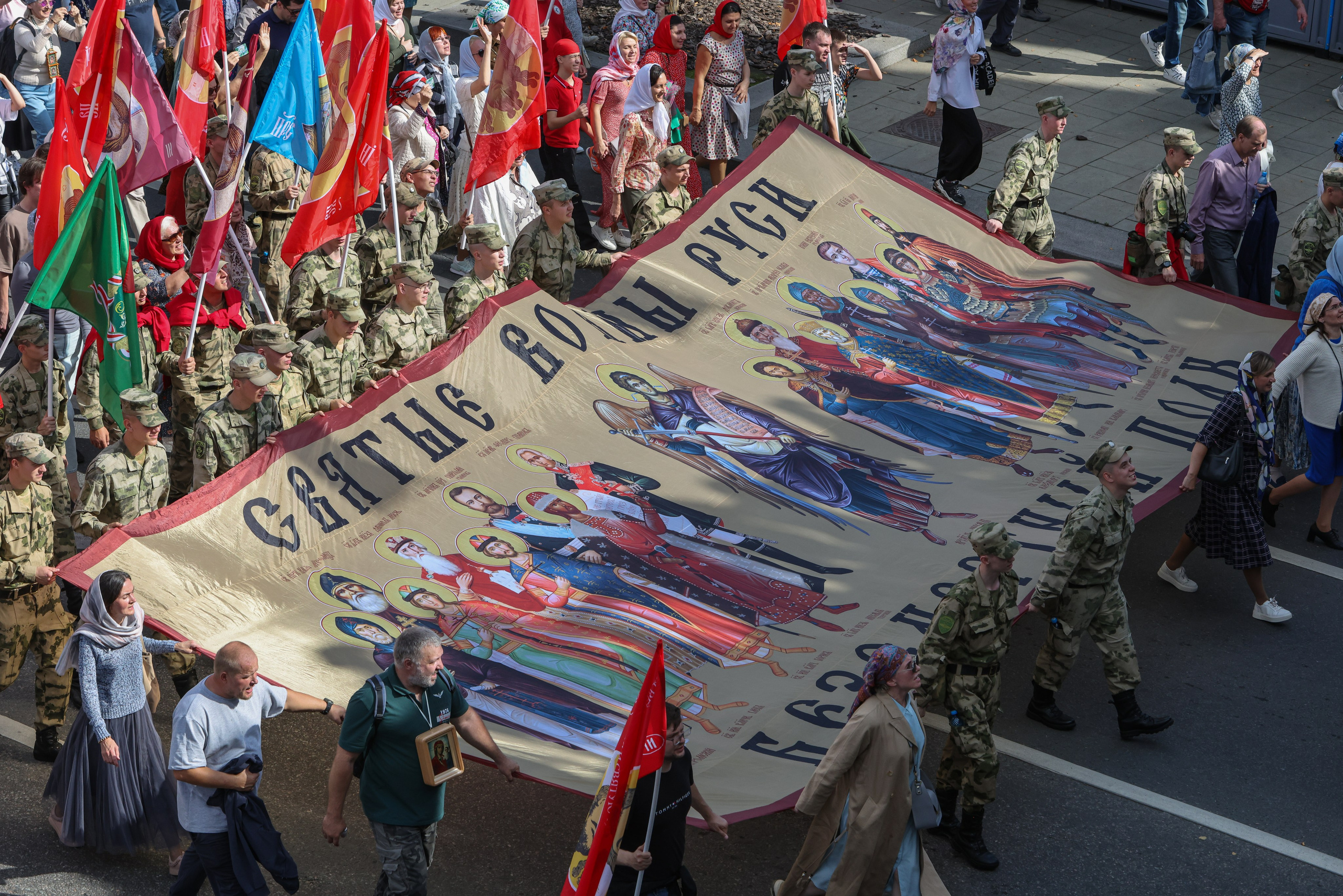 Общегородской Крестный ход. Фотограф Сергей Ловкий