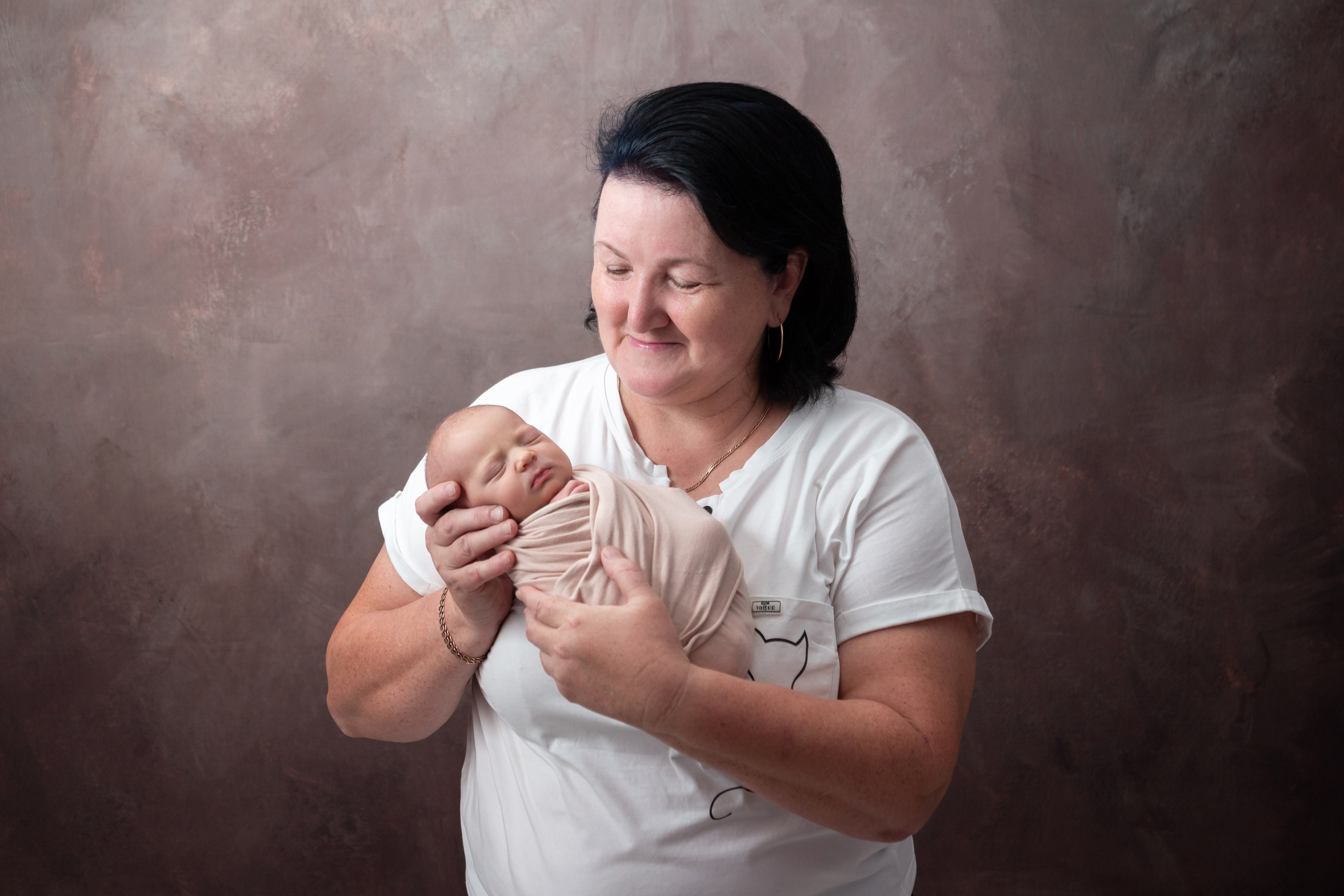 Кадры малыша с родителями. Фотограф новорождённых Анапа Елена Кушнарь