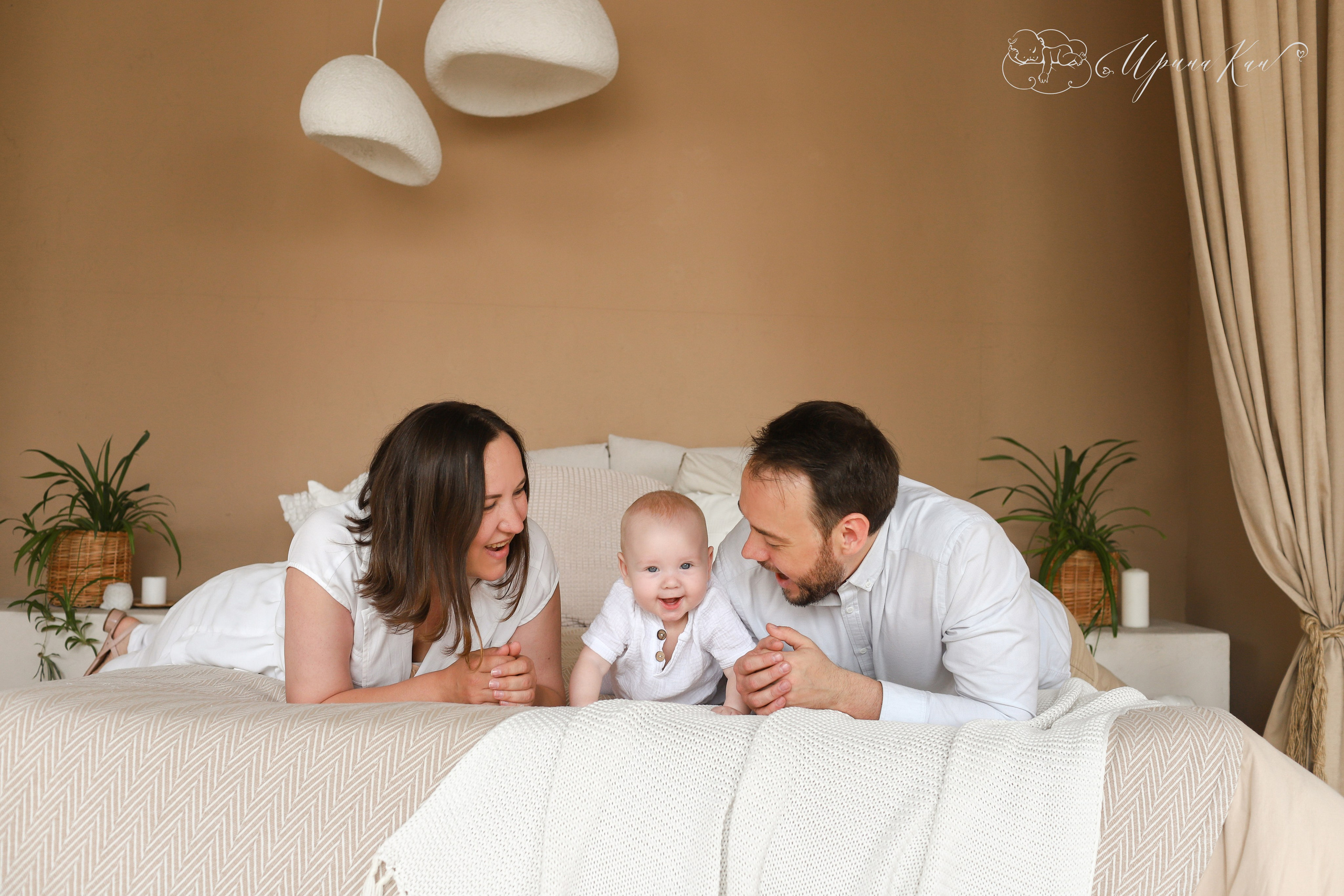 Семейные фотосессии с детьми. Ирина Кан Фотограф новорожденных в Екатеринбурге