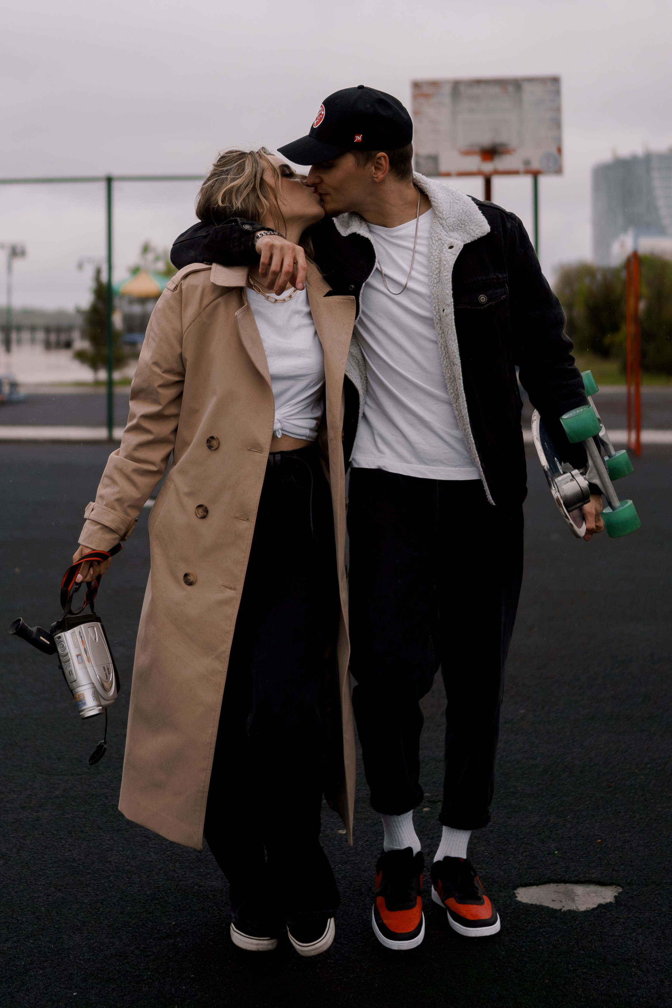 Love on a skateboard. Свадебный фотограф Решетников Дмитрий